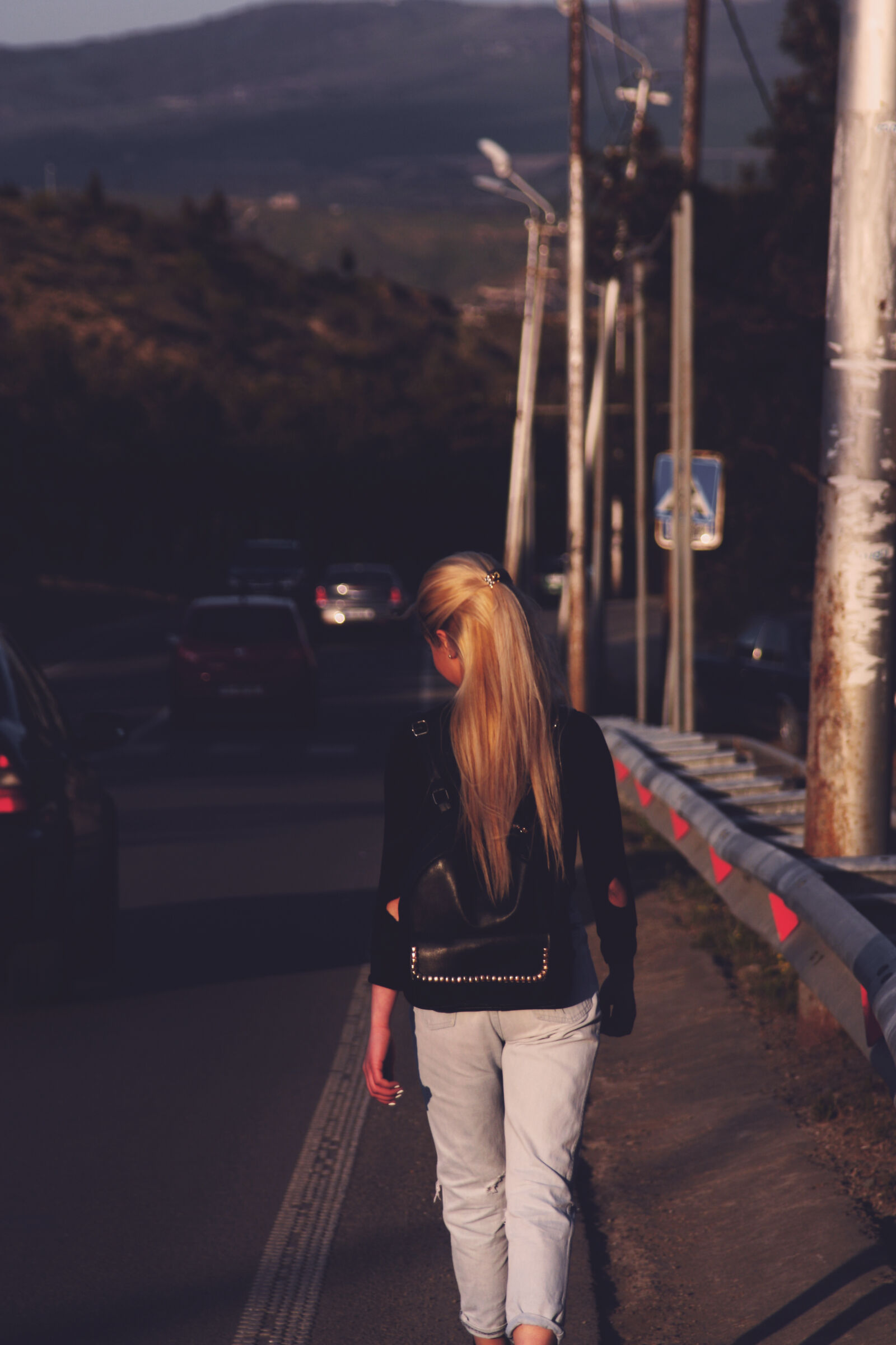 Canon EOS 450D (EOS Rebel XSi / EOS Kiss X2) sample photo. Documentary, girl, hairs, love photography