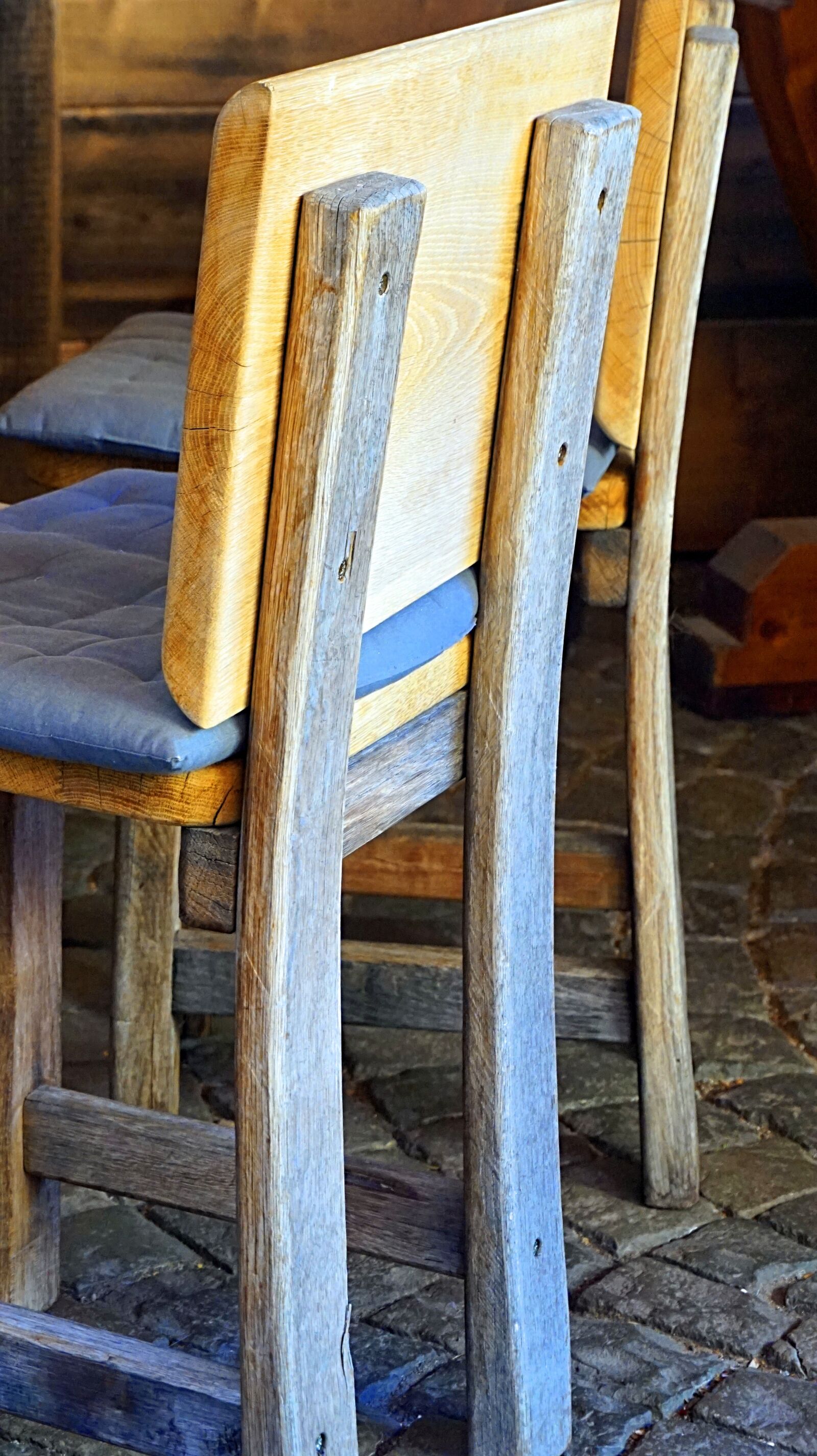 Sony Alpha a5000 (ILCE 5000) sample photo. Chair, old, wood photography