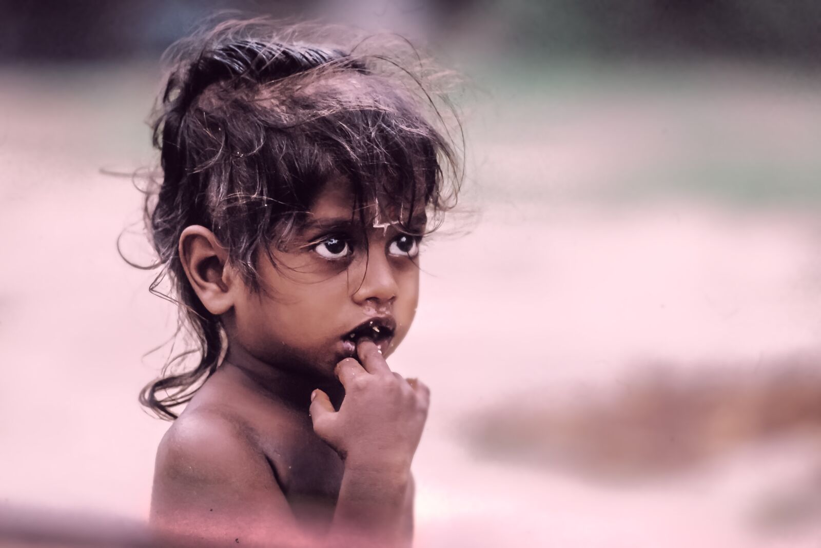 Canon EF 100mm F2.8L Macro IS USM sample photo. India, little girl, child photography