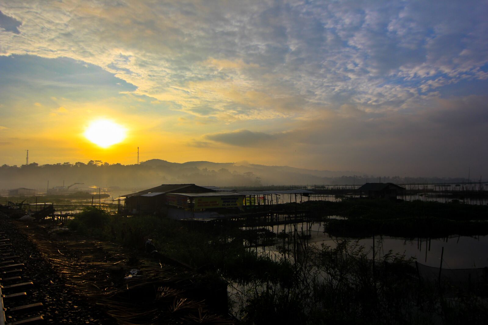 Canon EOS 60D sample photo. Sunrise, morning, land photography