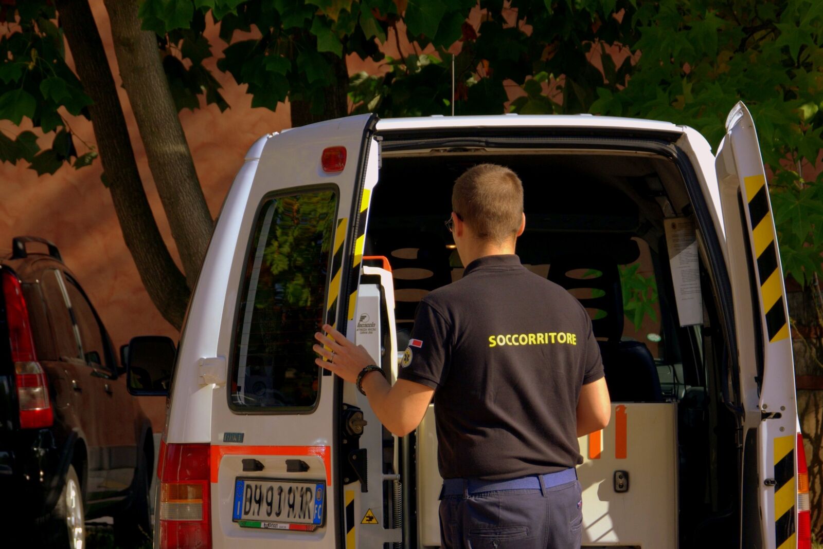Nikon D7100 sample photo. Rescuer, ambulance, nurse photography