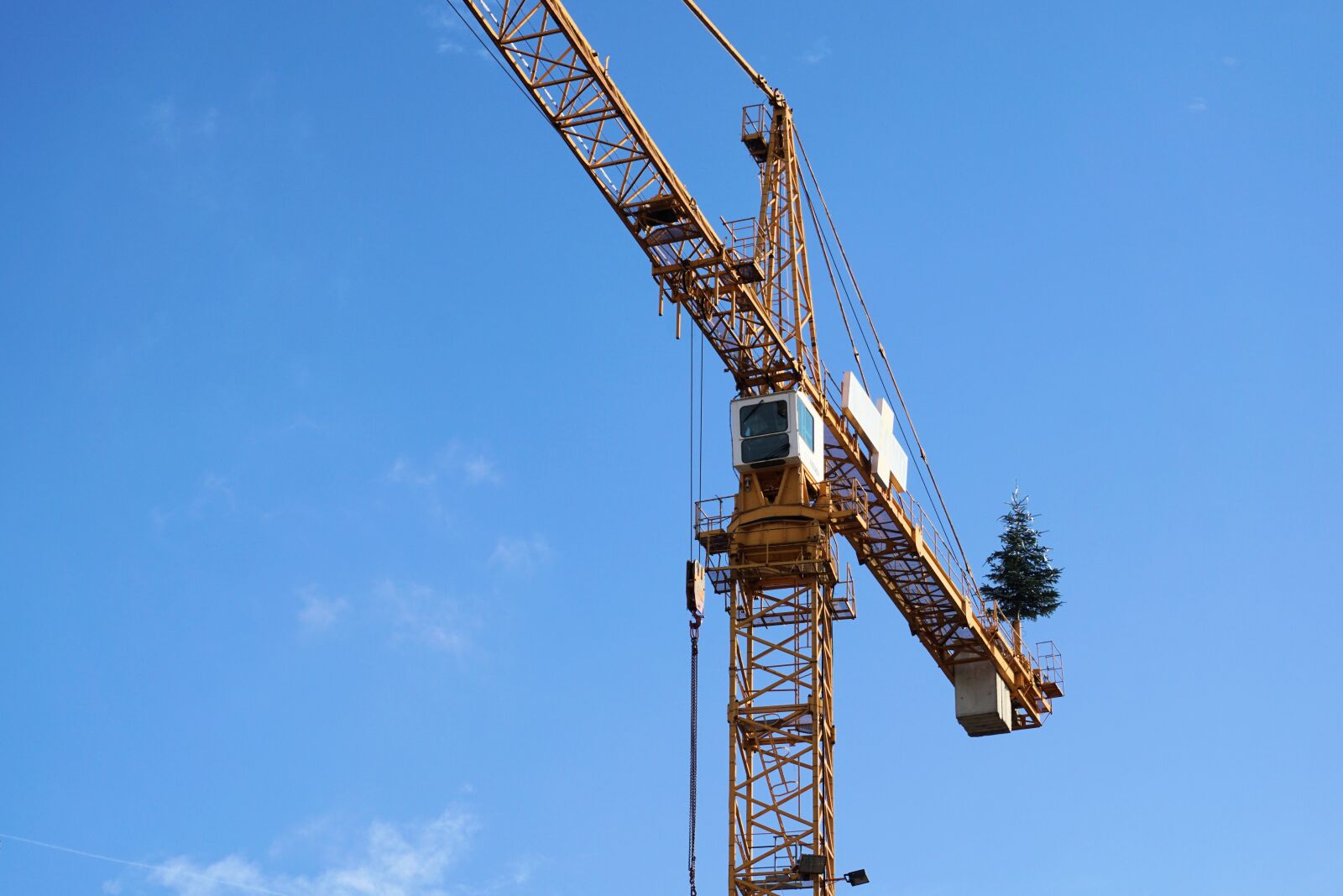 Sony a6000 sample photo. Crane, site, baukran photography