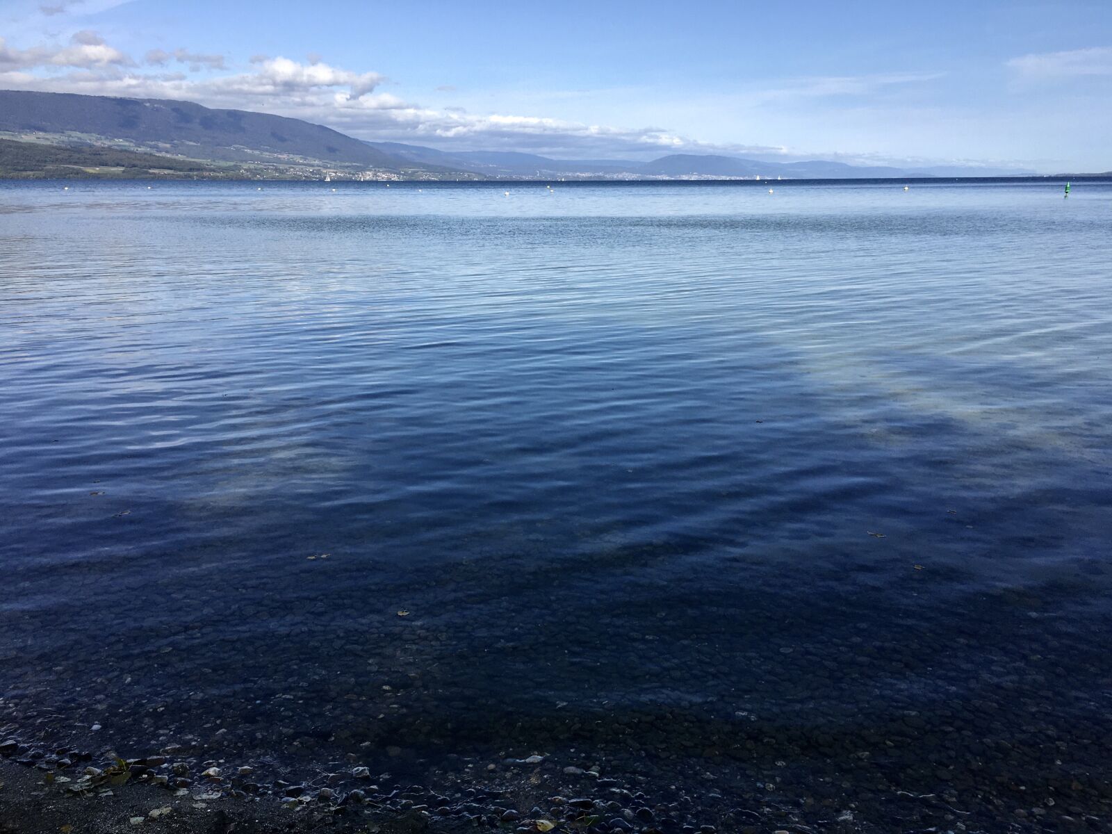 iPhone 6s back camera 4.15mm f/2.2 sample photo. Lake, landscape, nature photography