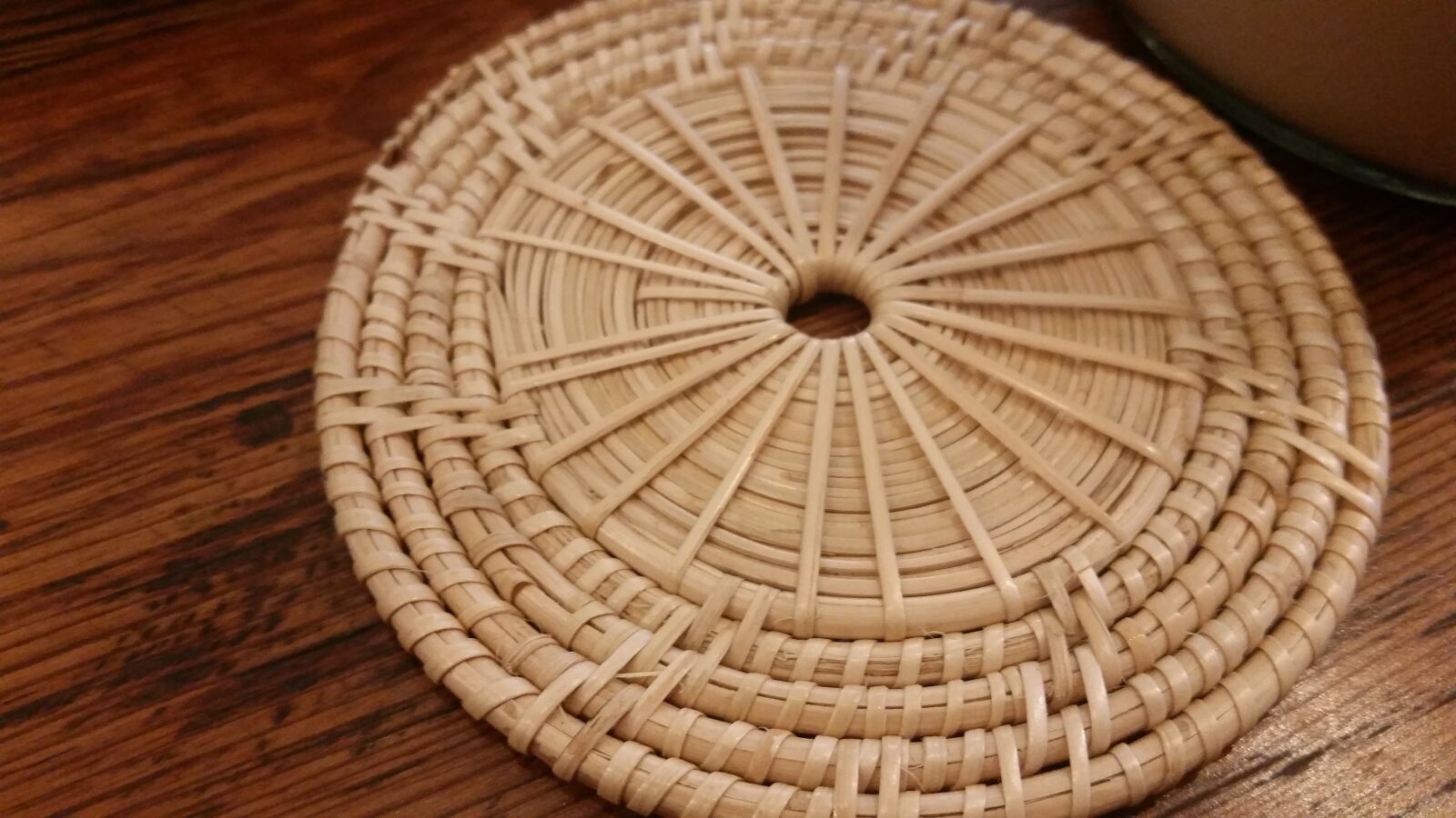 Samsung Galaxy S5 sample photo. Glasses get, bamboo, cafe photography