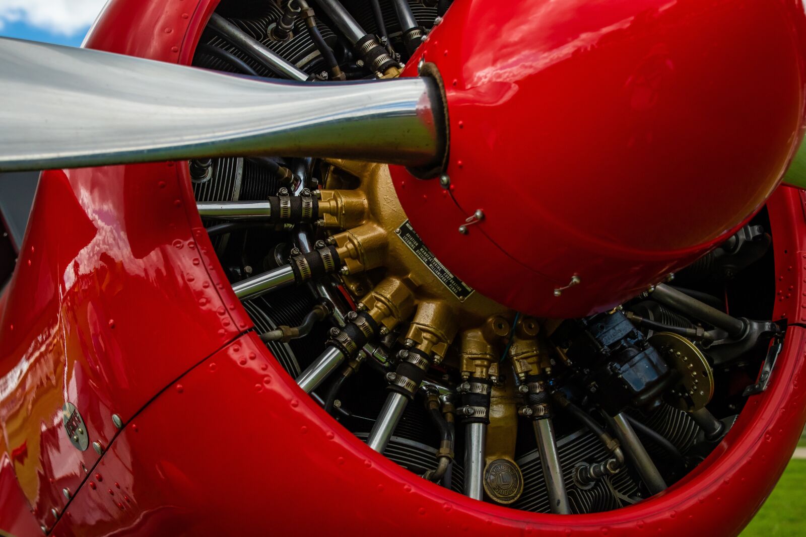 Tamron SP 24-70mm F2.8 Di VC USD sample photo. Vintage, aircraft, propeller photography