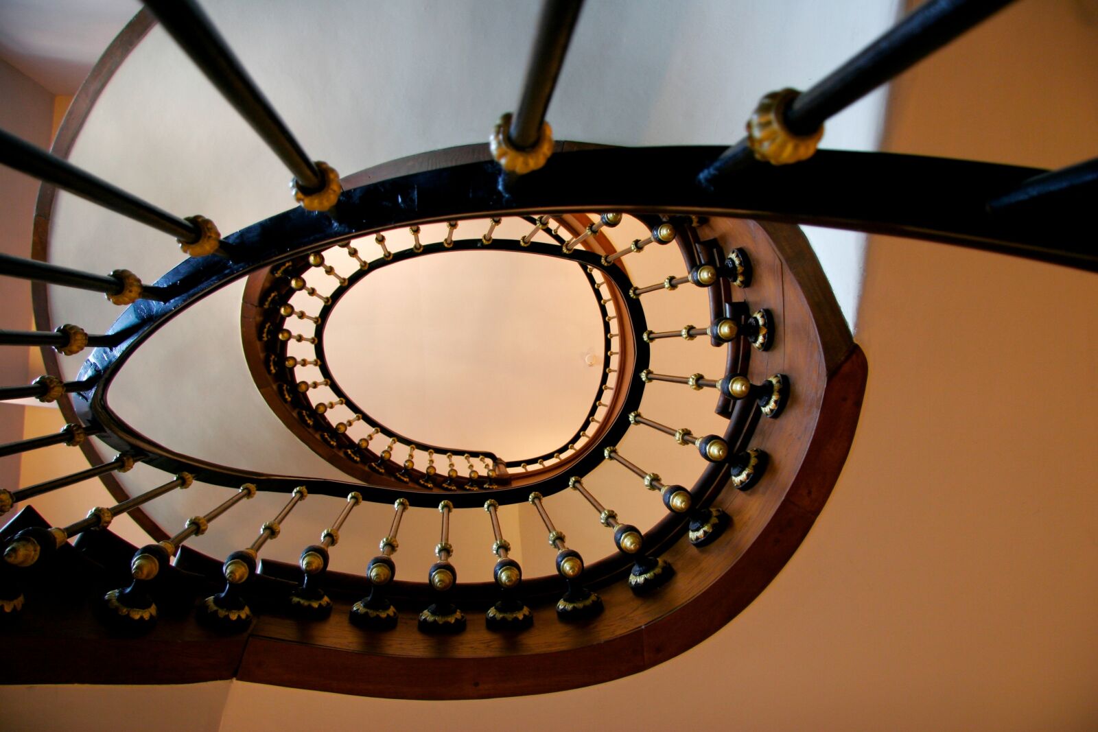 Canon EOS 20D sample photo. Stairs, gradually, railing photography