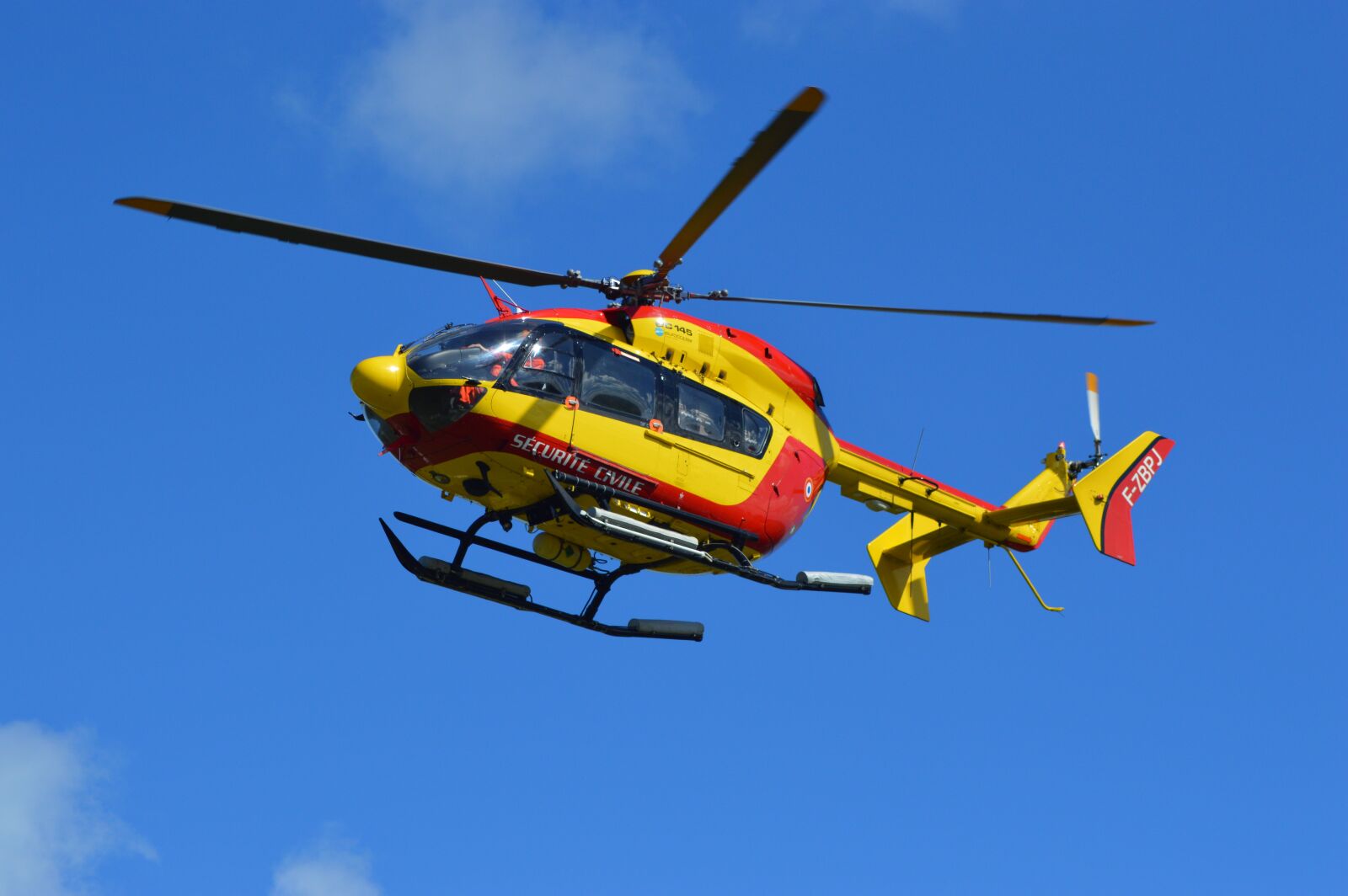 Nikon D3200 sample photo. Helicopter, dragon, emergency photography