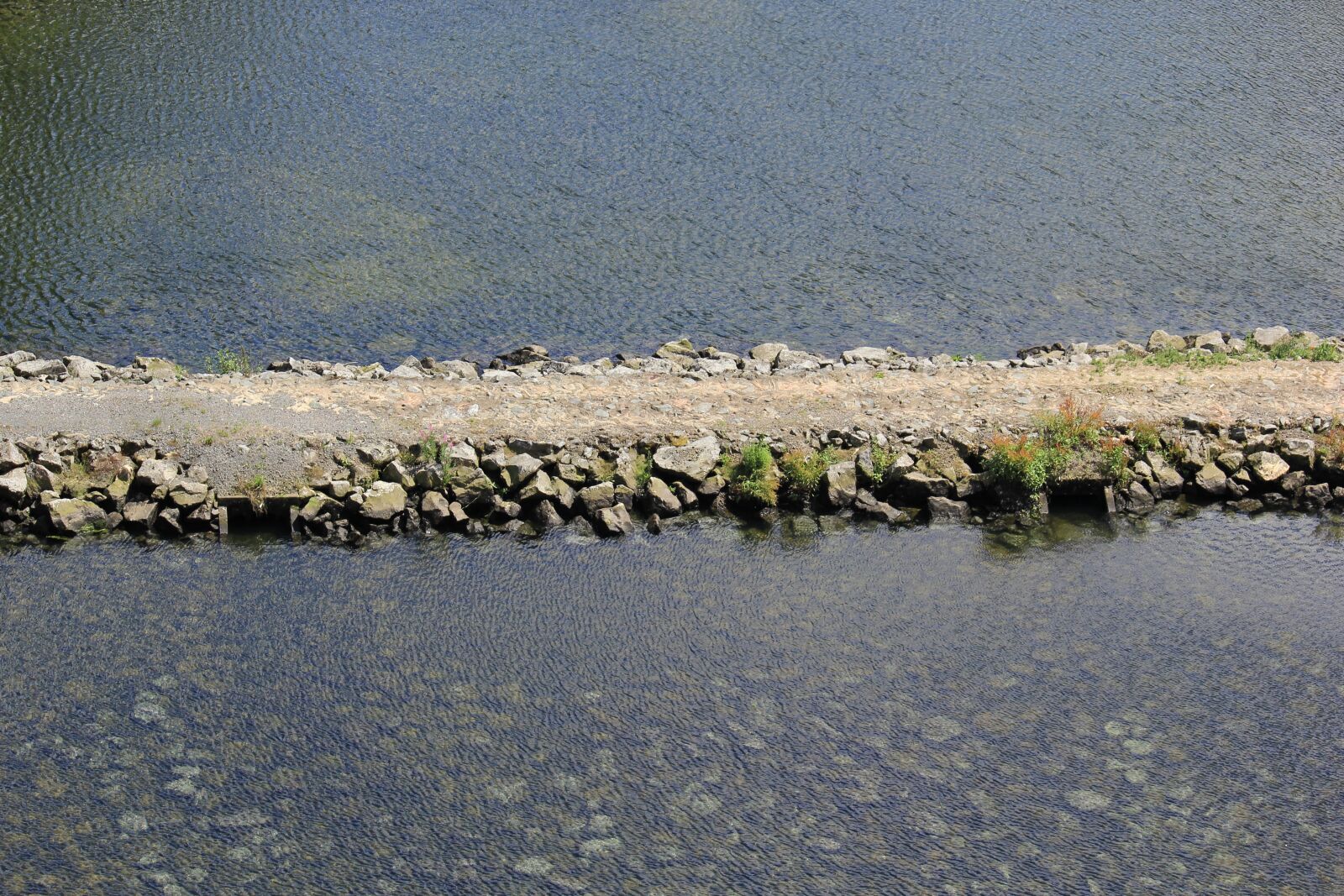 Canon EF-S 55-250mm F4-5.6 IS sample photo. Edersee, barrier wall, access photography