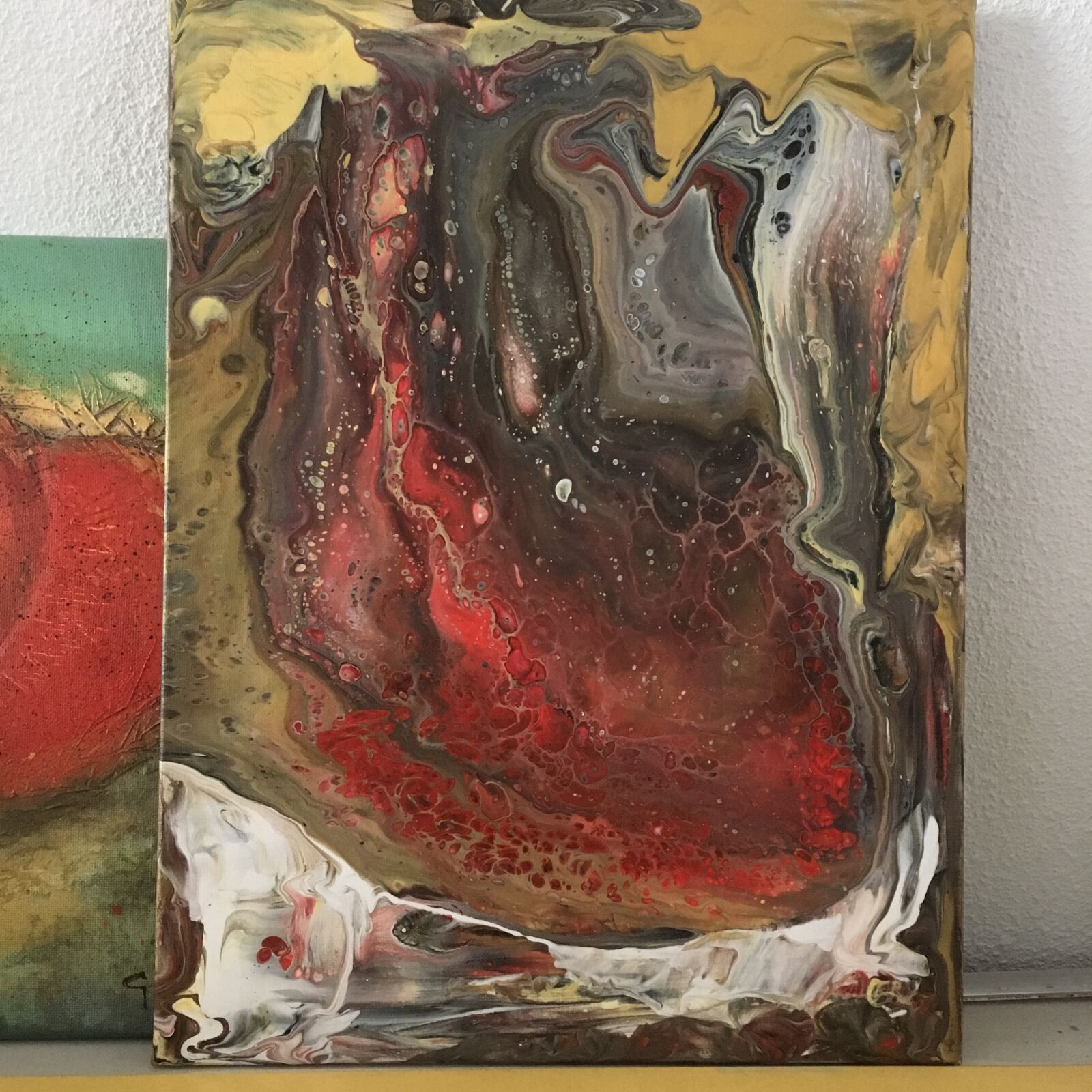 iPhone SE back camera 4.15mm f/2.2 sample photo. Painting, acrylic, abstract photography
