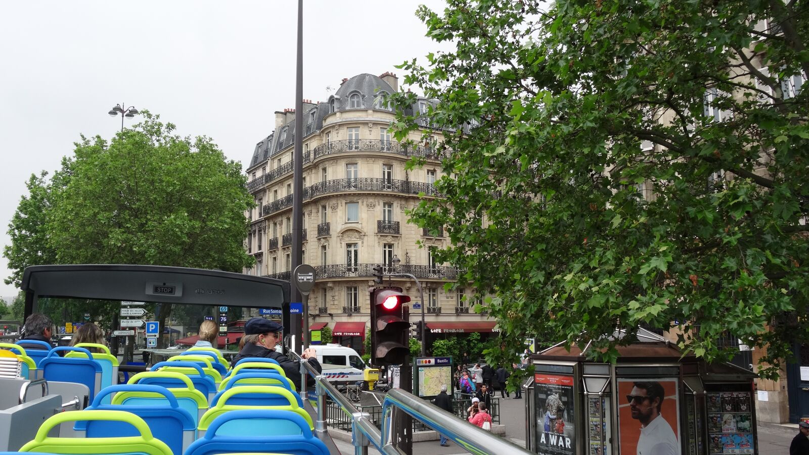 Sony Cyber-shot DSC-HX50V sample photo. Paris, cars, building photography
