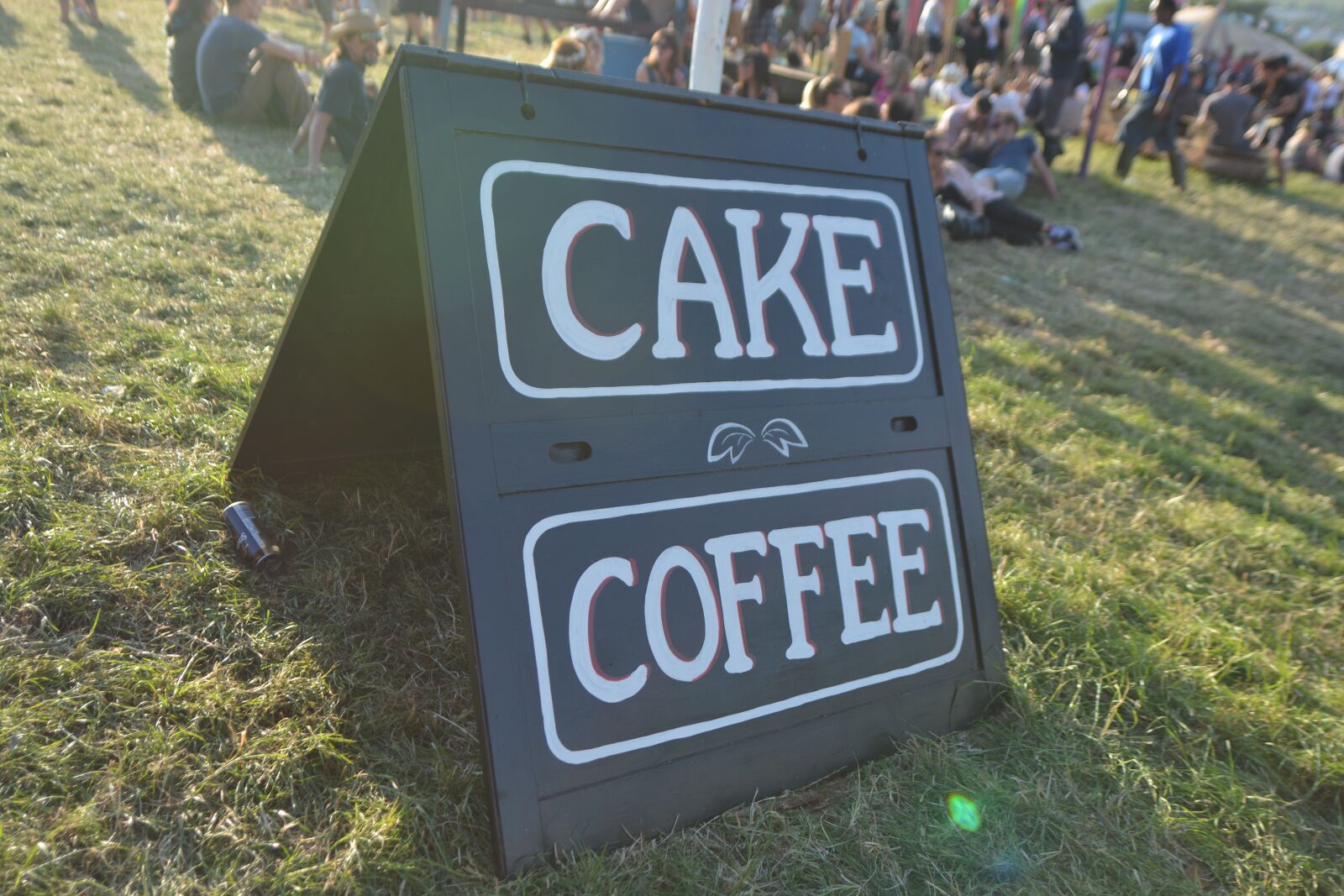 Nikon D7100 sample photo. Cake, coffee, sign photography