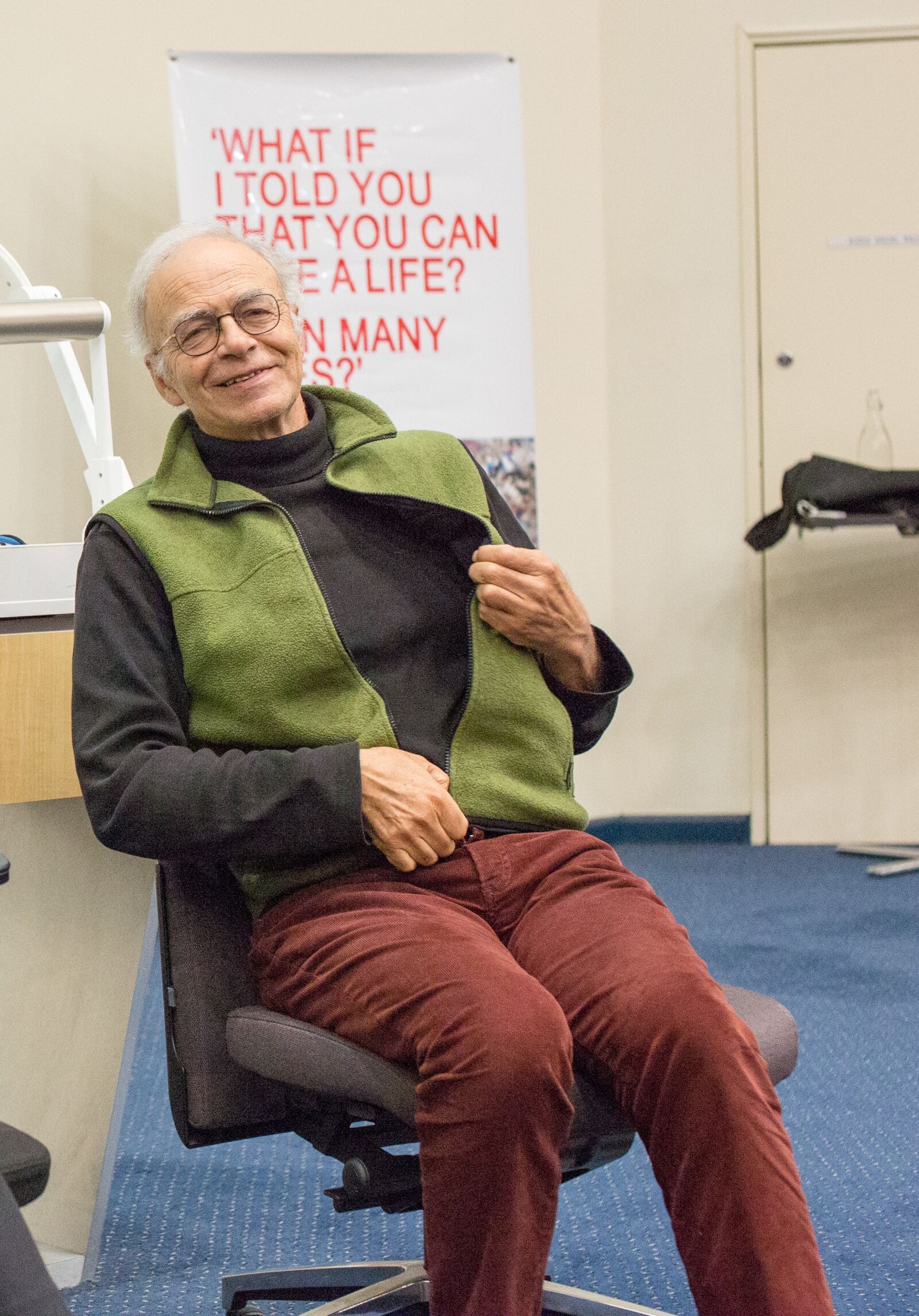 Canon EOS 5D Mark III sample photo. Man, peter singer, smile photography