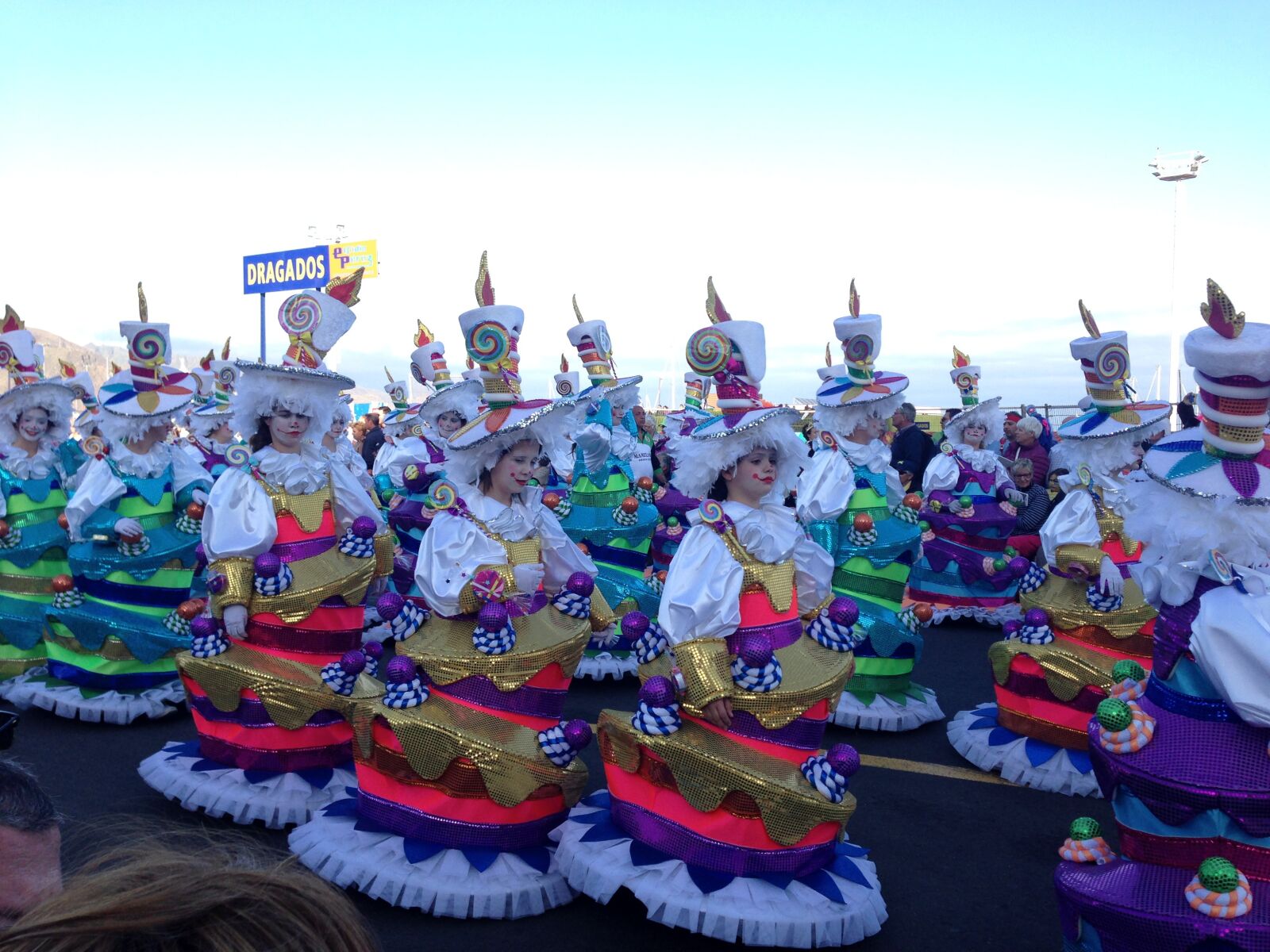 iPhone 5 back camera 4.12mm f/2.4 sample photo. Tenerife, festival, dancers photography