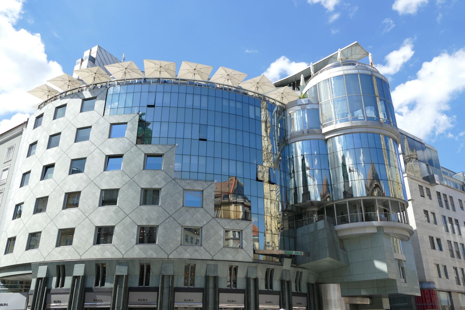 Panasonic Lumix DMC-FZ1000 sample photo. Vienna, austria, architecture photography