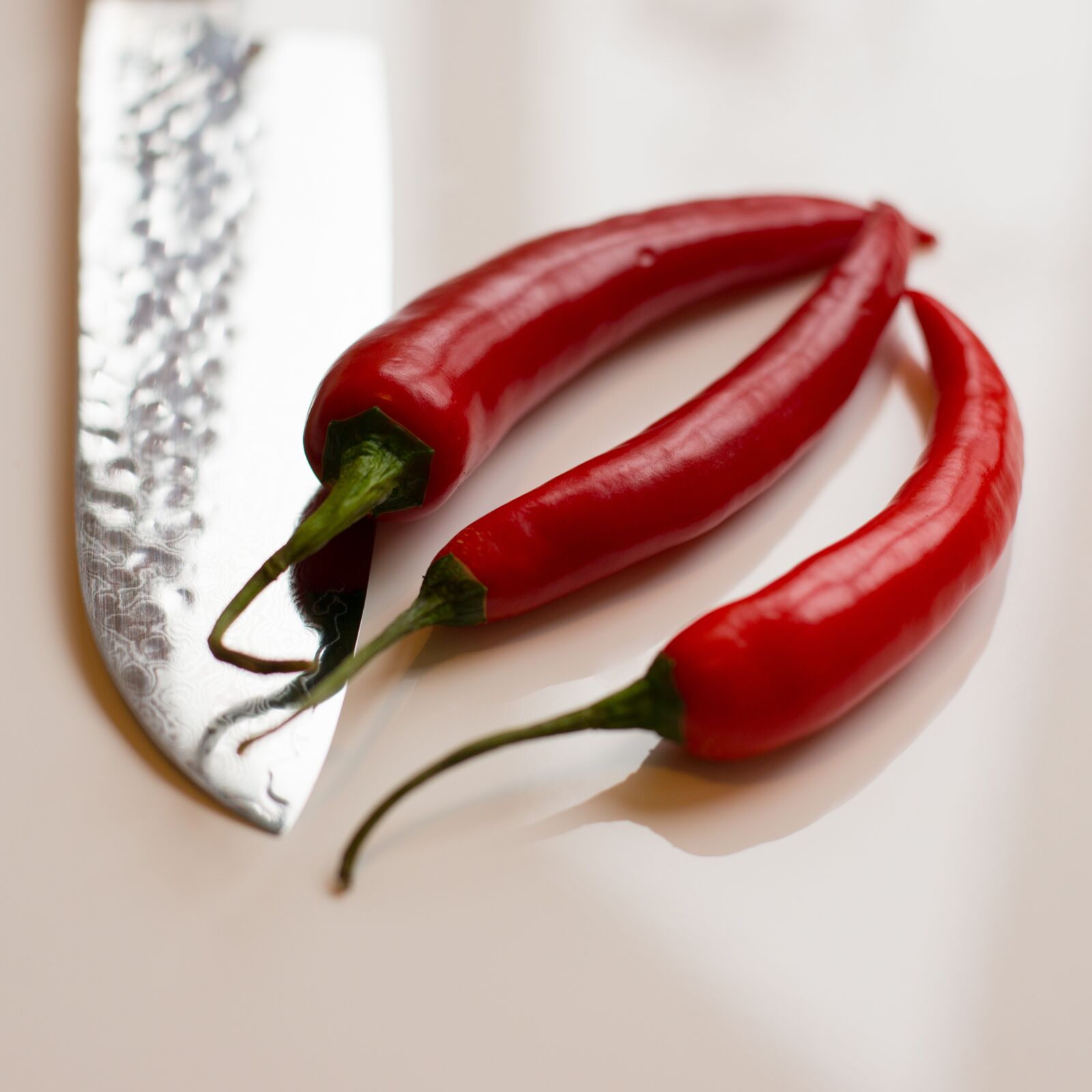 Nikon D800 sample photo. Knife, peppers, chillies photography