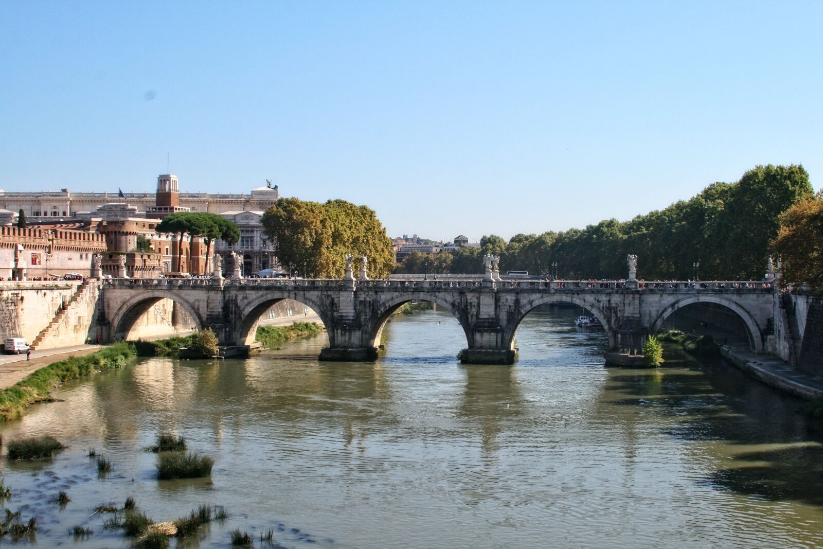 Canon EOS 400D (EOS Digital Rebel XTi / EOS Kiss Digital X) sample photo. Italy, rome, tiber photography