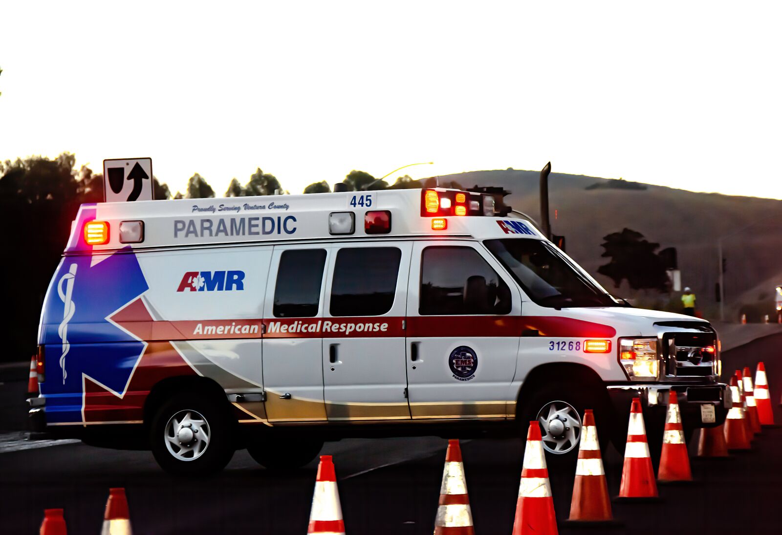 Nikon D7200 sample photo. Ambulance, cones, emergency photography