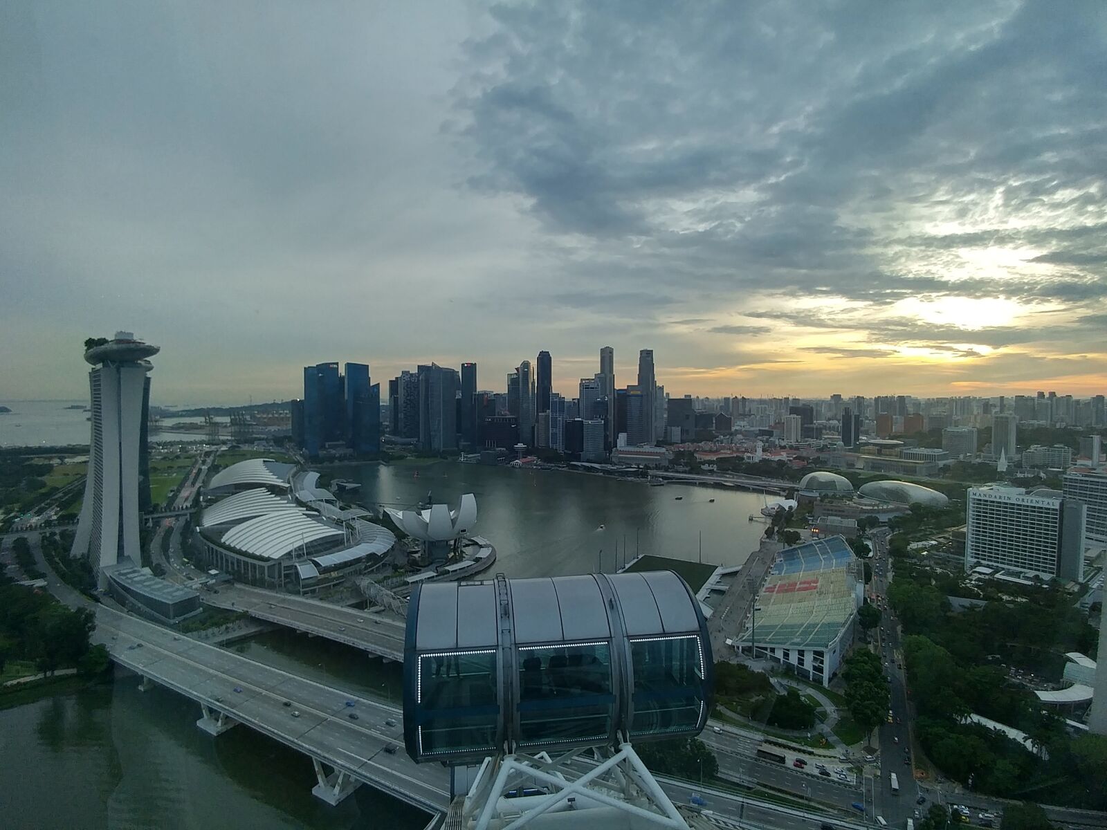 LG G5 sample photo. The flyer, ferris wheel photography