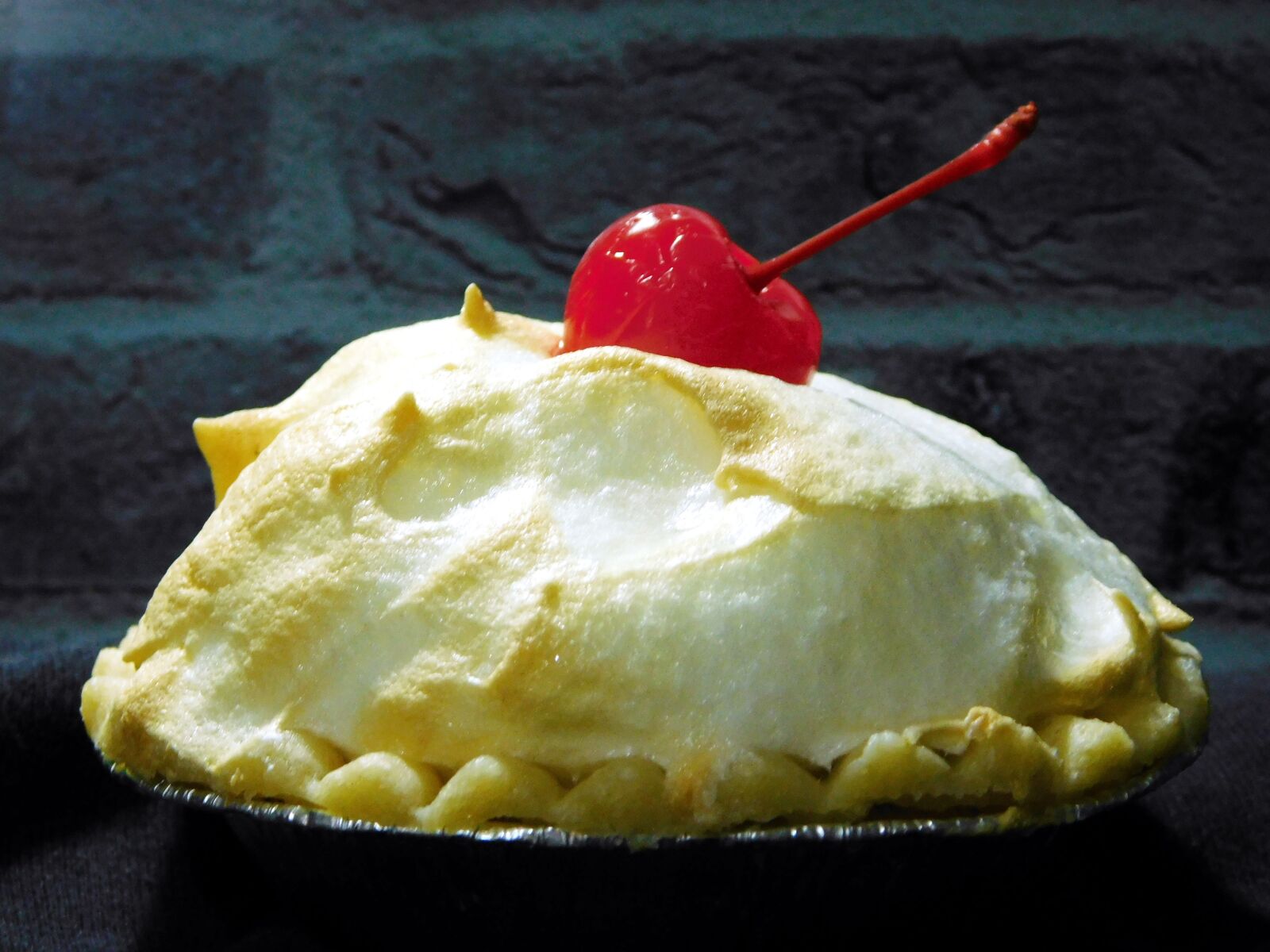 Nikon Coolpix L840 sample photo. Lemon pie, dessert, cake photography