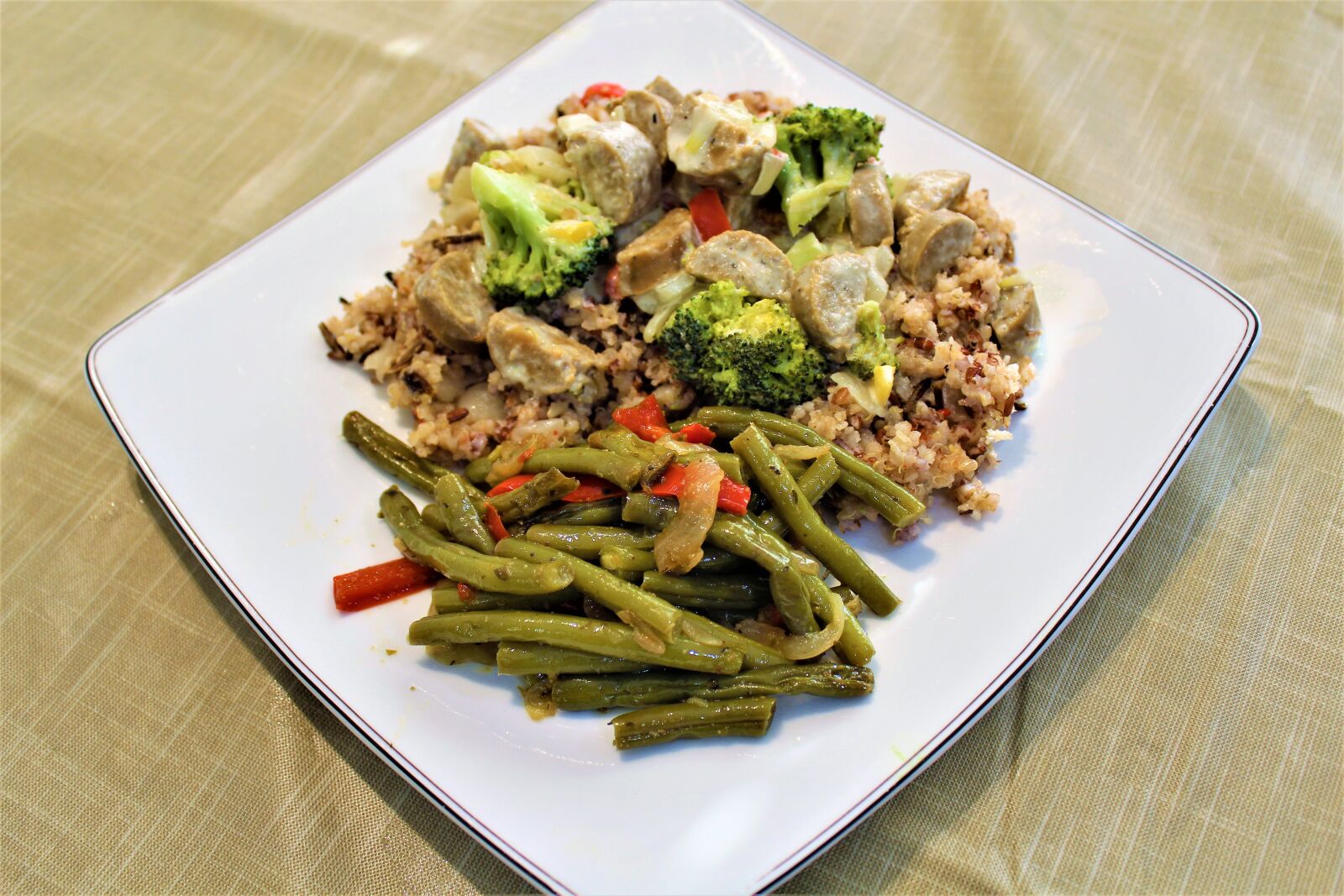 Canon EOS 1200D (EOS Rebel T5 / EOS Kiss X70 / EOS Hi) sample photo. Avocado, rice, green beans photography