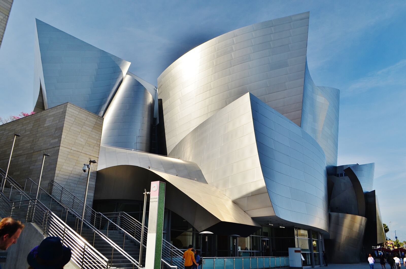Nikon D5100 sample photo. Walt disney concert hall photography
