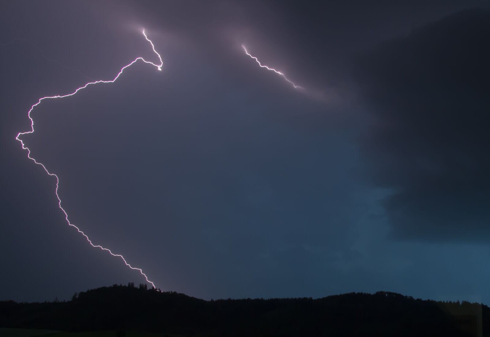 Canon EOS 7D sample photo. Flash, thunderstorm, night photography
