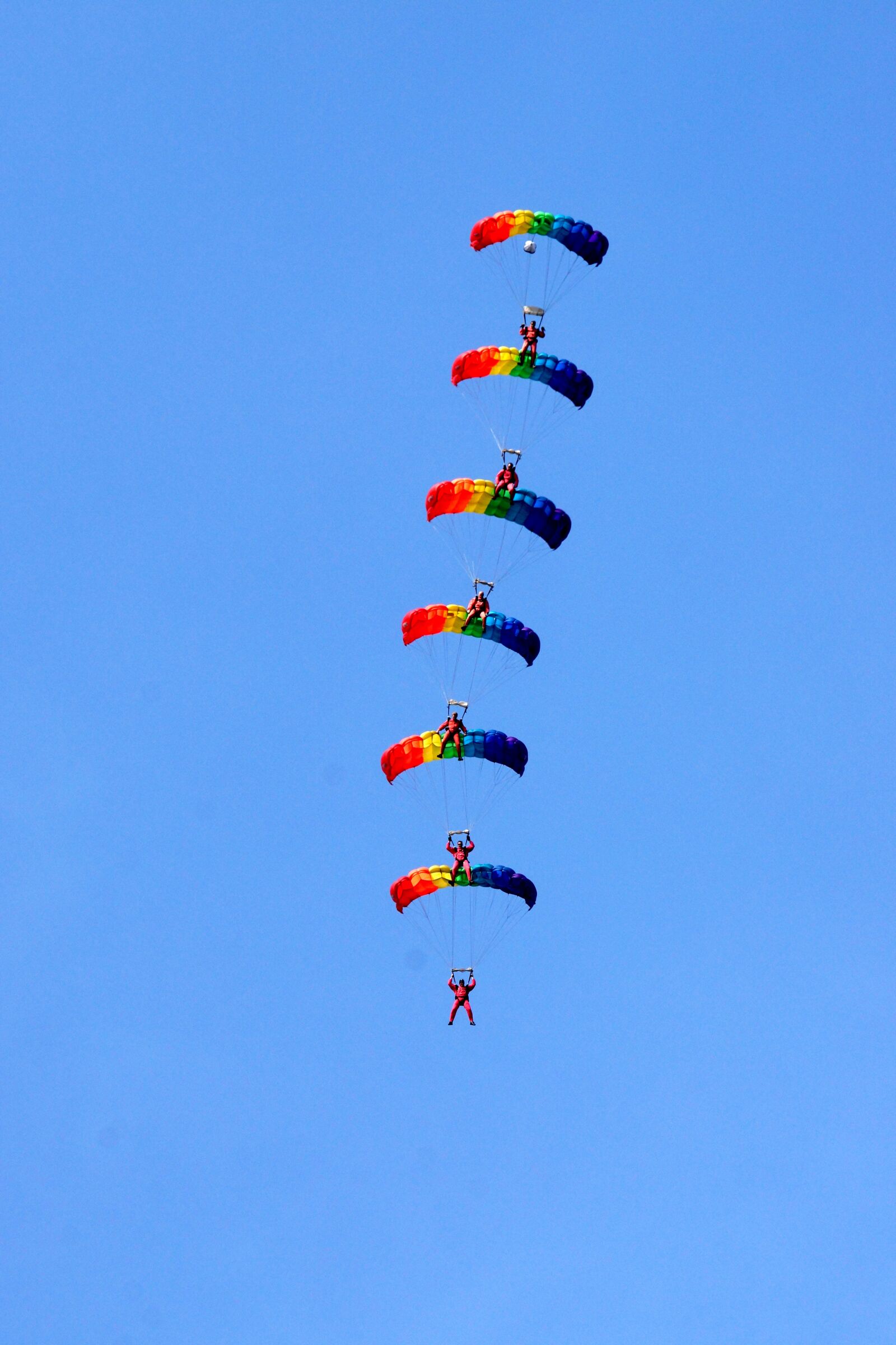 Sony SLT-A77 sample photo. Parachutists, sports, group jump photography