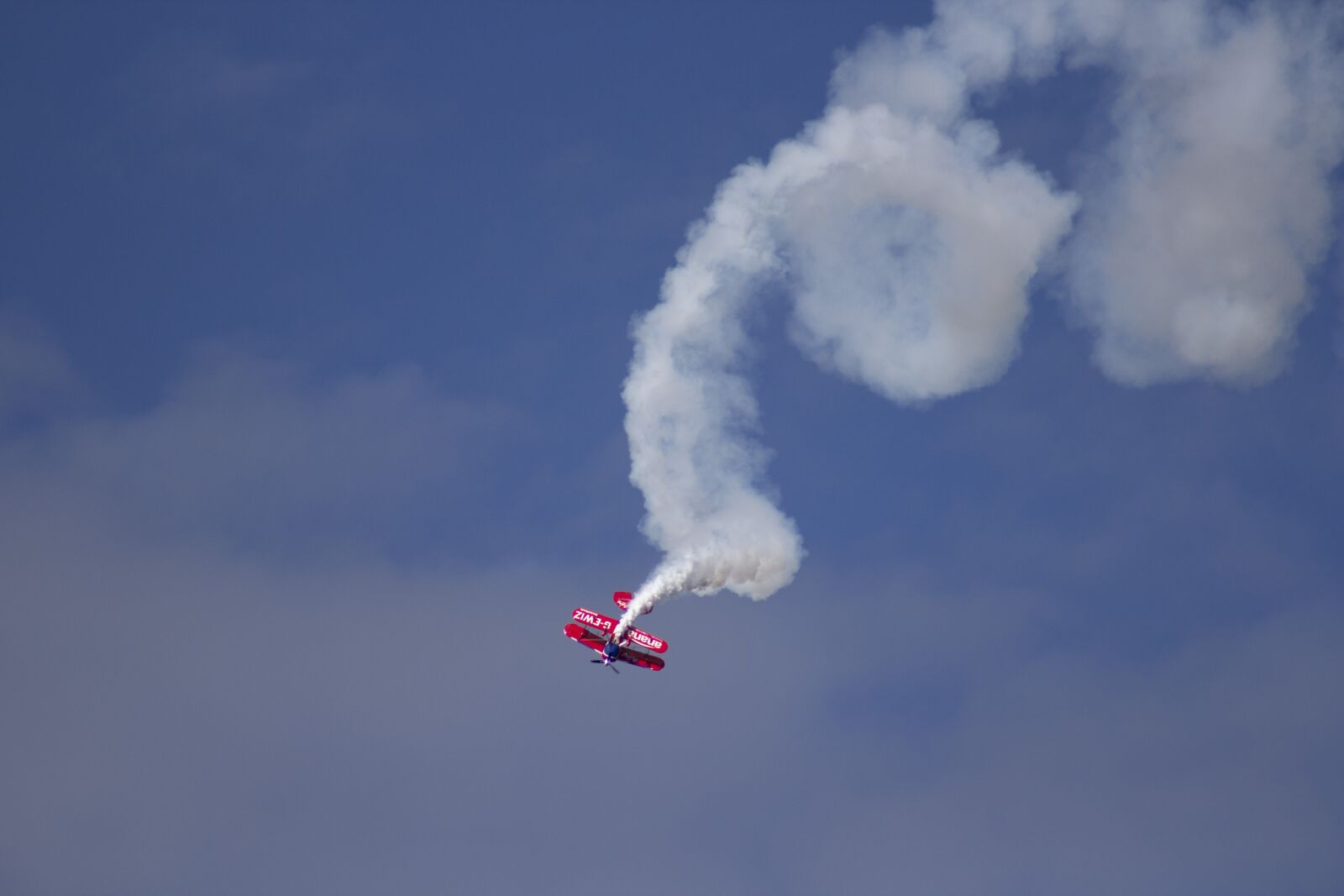 Canon EF 75-300mm f/4-5.6 USM sample photo. Airshow, stunt, airplane photography