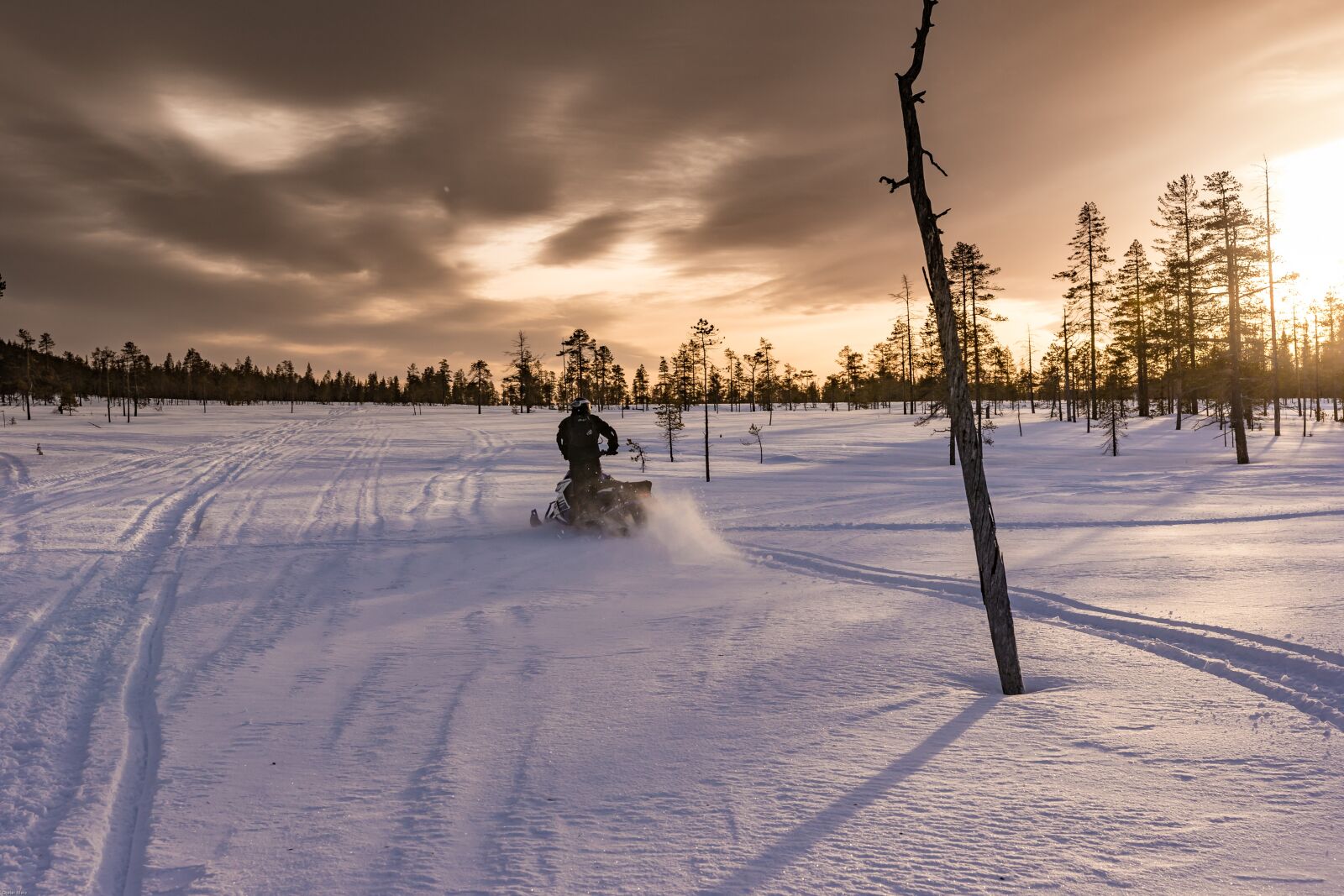Canon EOS 7D Mark II sample photo. Lapland, polar winter, snowmobile photography