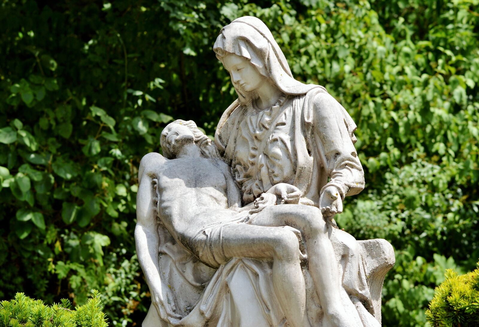Nikon D3200 sample photo. Statue, figure, sculpture photography