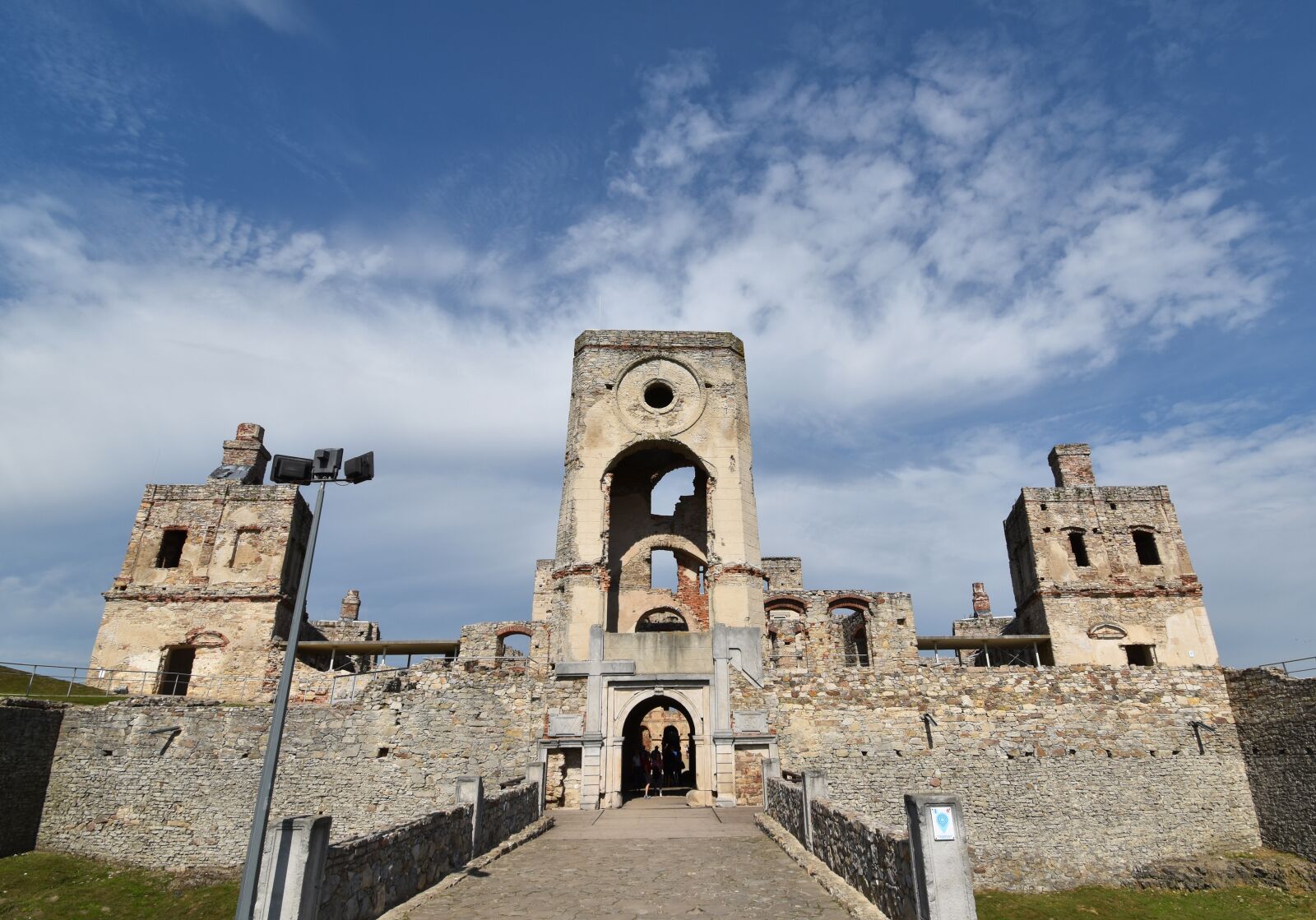 Nikon D3500 sample photo. Crosstopor, castle in dressage photography