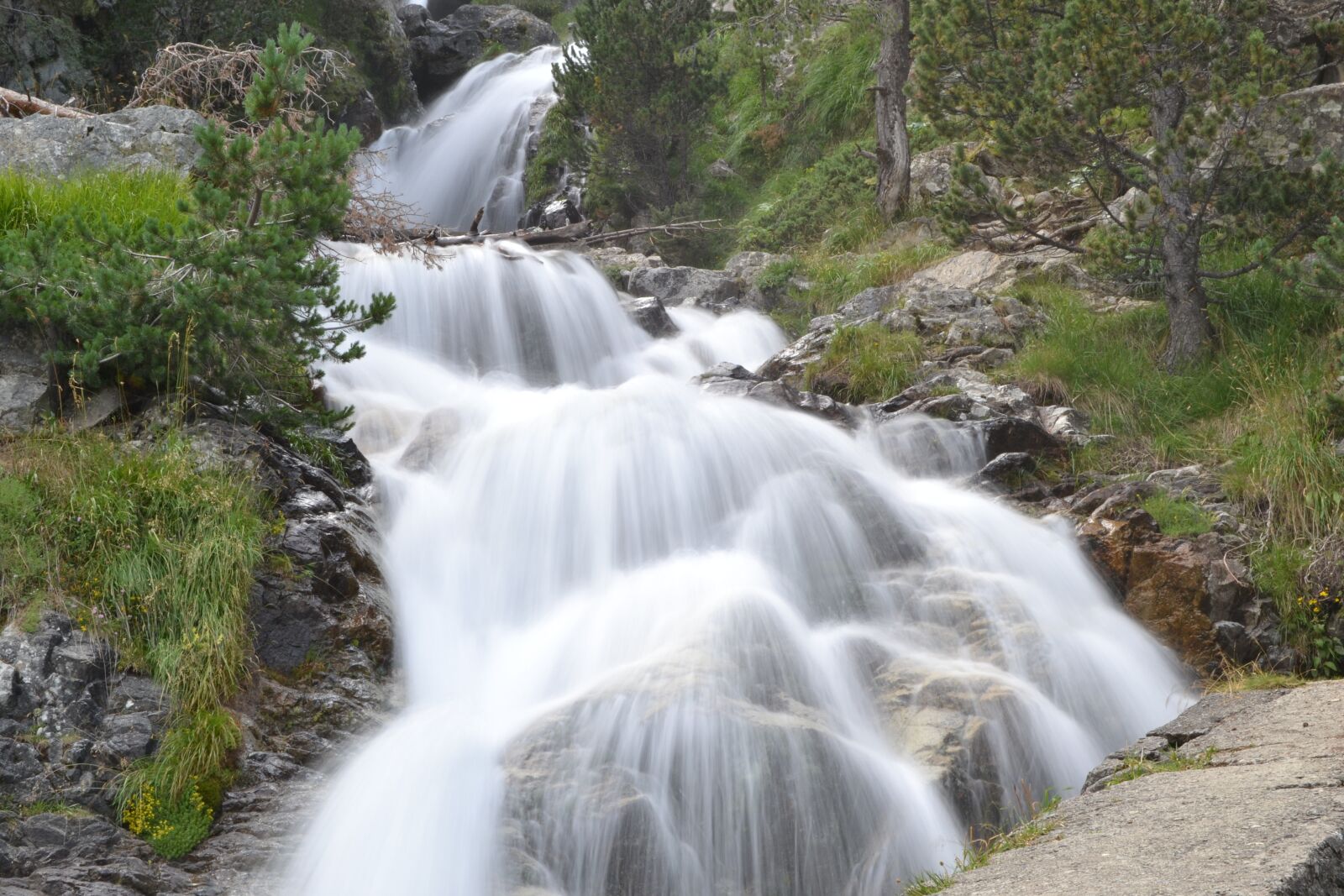 Nikon D3100 sample photo. Waterfall, silk effect, flowing photography