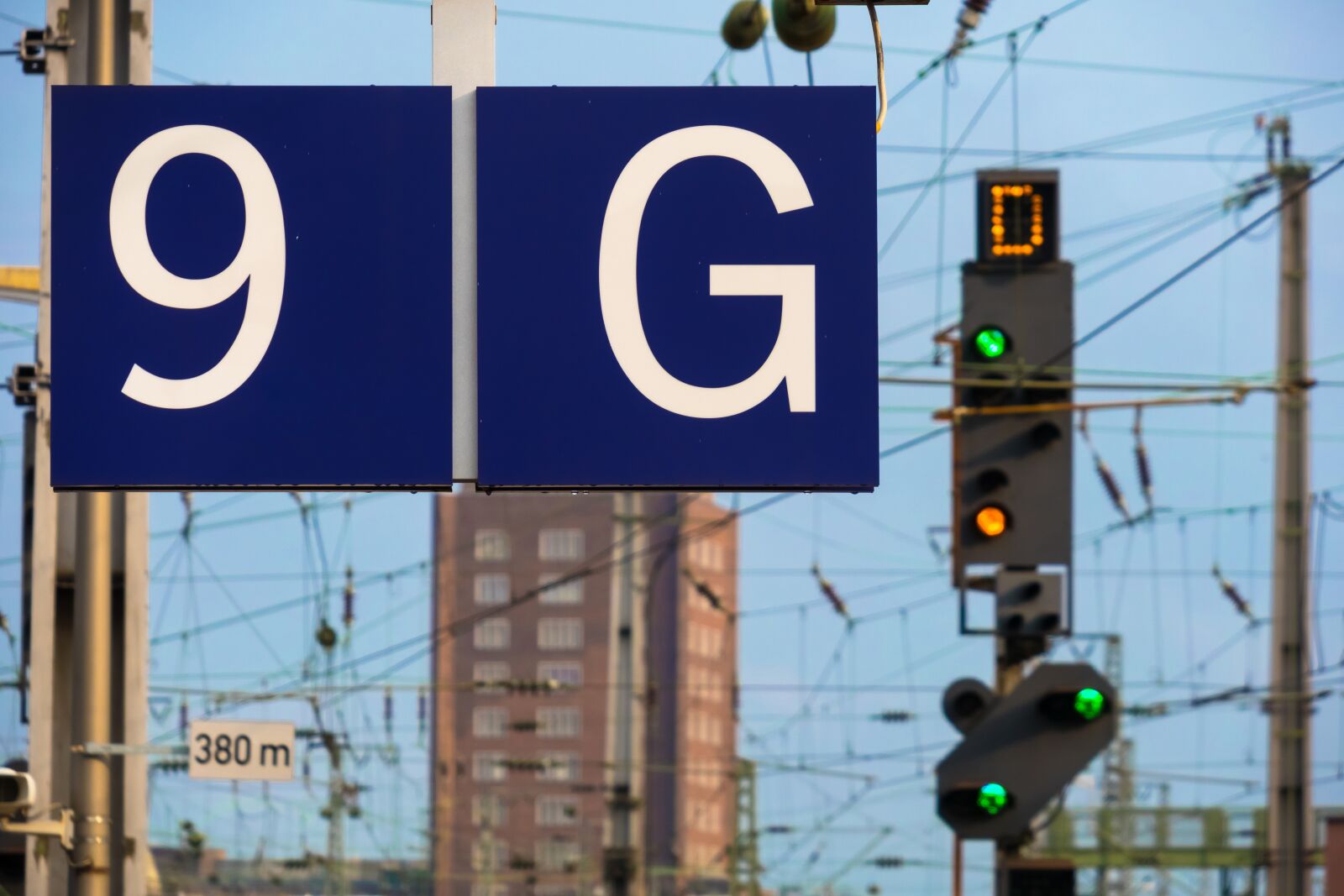 Canon PowerShot G3 X sample photo. Track indicator, railway, signal photography