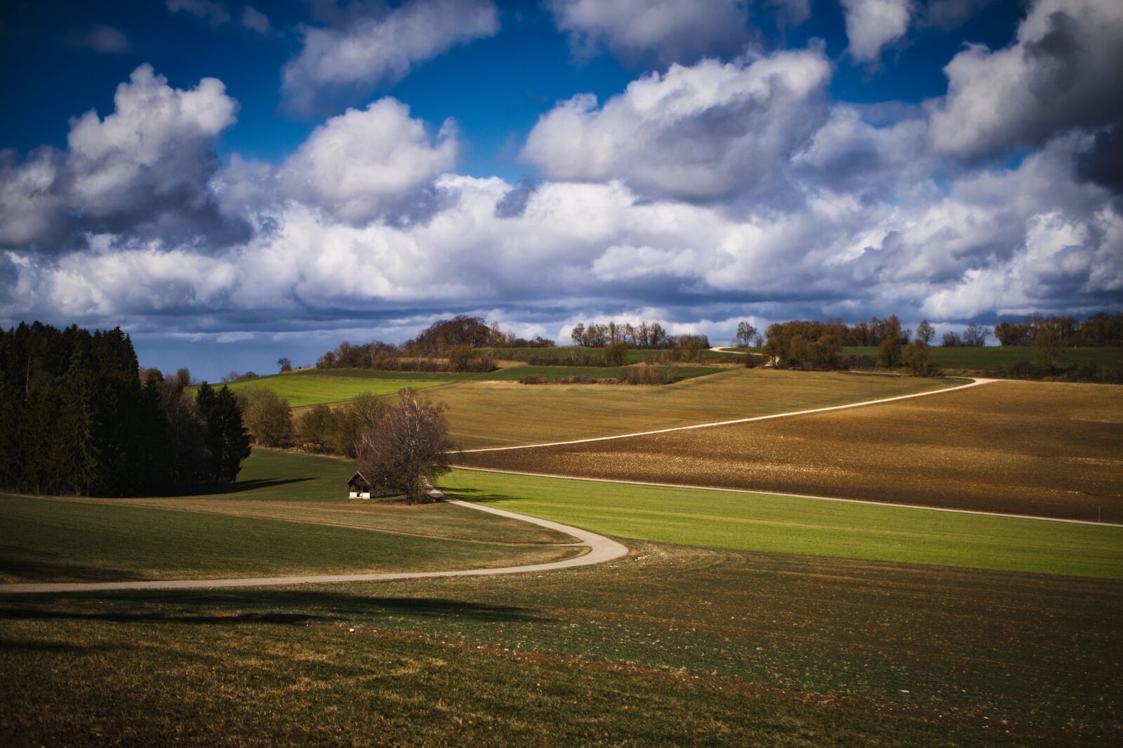Panasonic Lumix DMC-GX8 sample photo. Landscape, hill, way photography