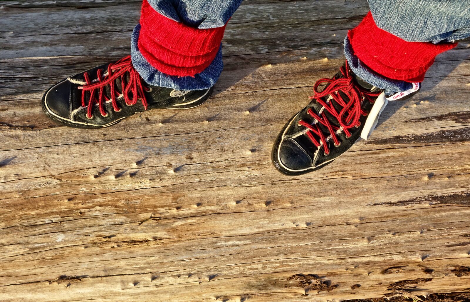Sony Cyber-shot DSC-RX100 sample photo. Feet, legs, shoes photography