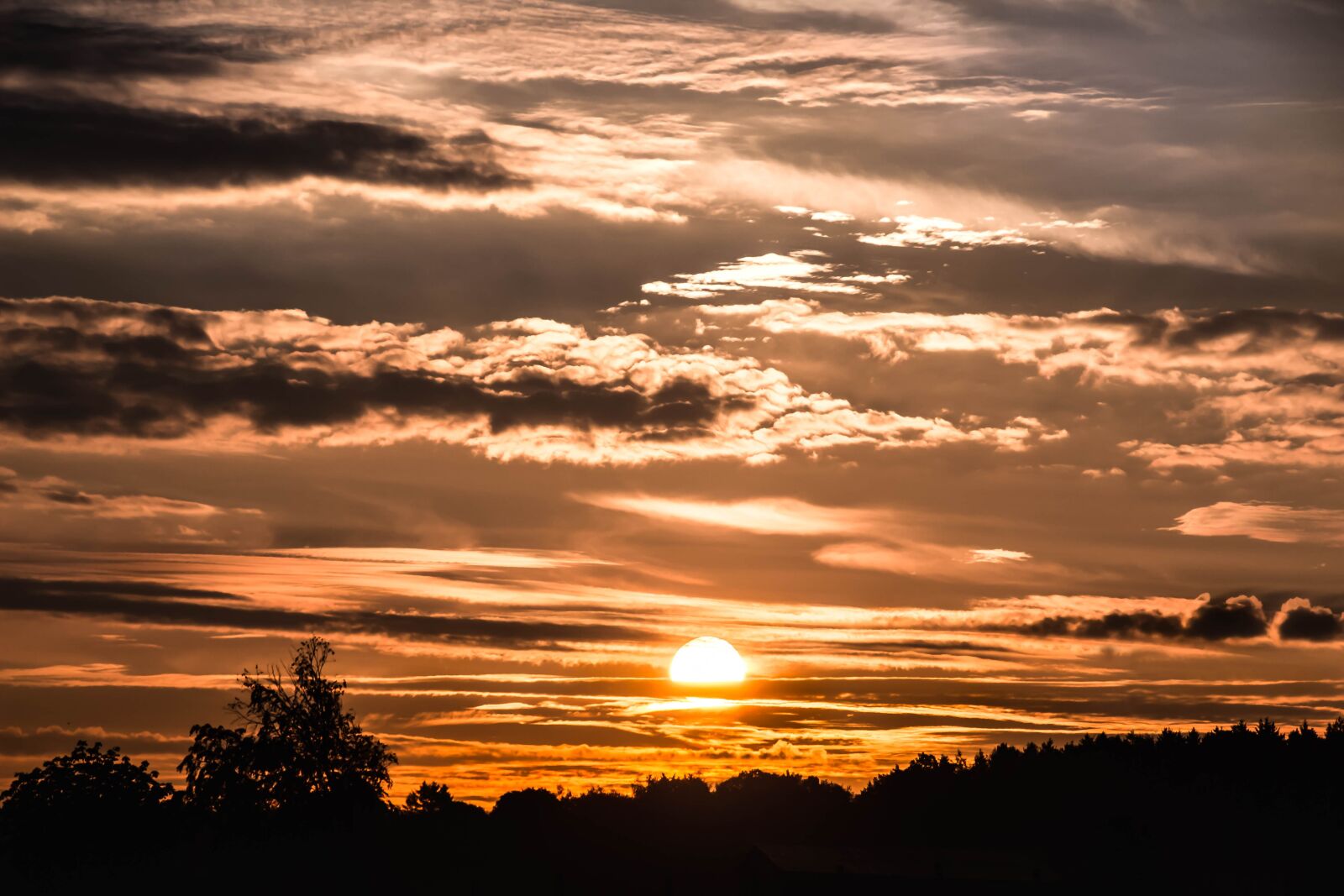 Canon EOS 650D (EOS Rebel T4i / EOS Kiss X6i) sample photo. Sunrise, sun, morgenrot photography
