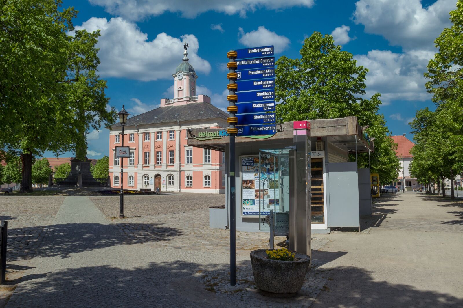 Canon EF-S 18-135mm F3.5-5.6 IS sample photo. Town hall, templin, uckermark photography