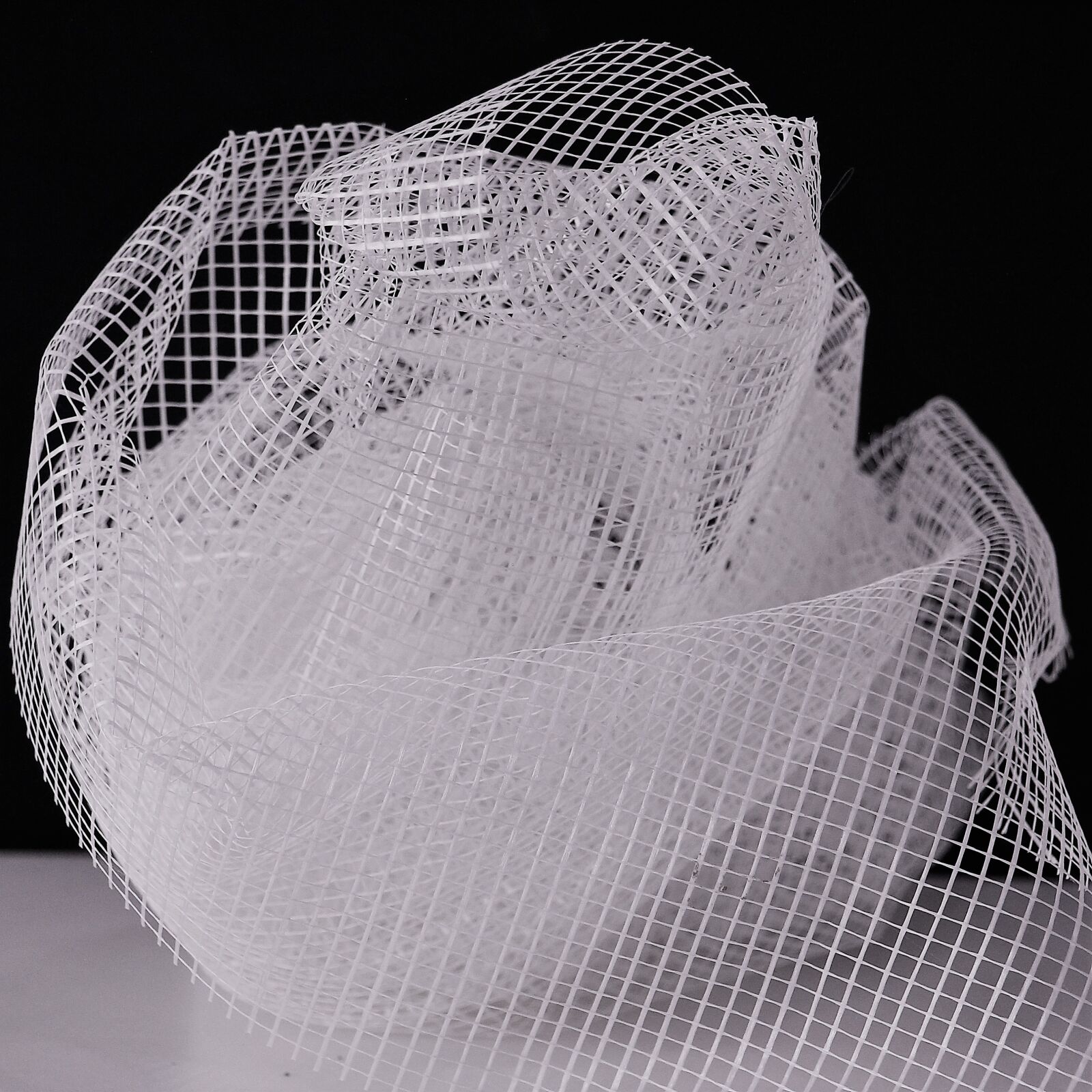 Canon EOS 650D (EOS Rebel T4i / EOS Kiss X6i) sample photo. White, mosquito net, black photography
