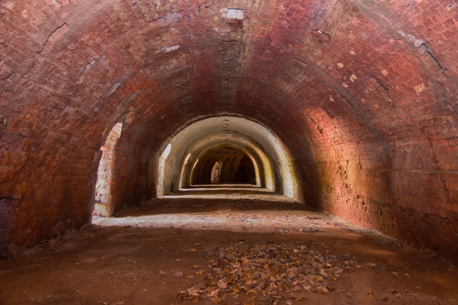Canon EOS 20D sample photo. Metro, tunnel, architecture photography