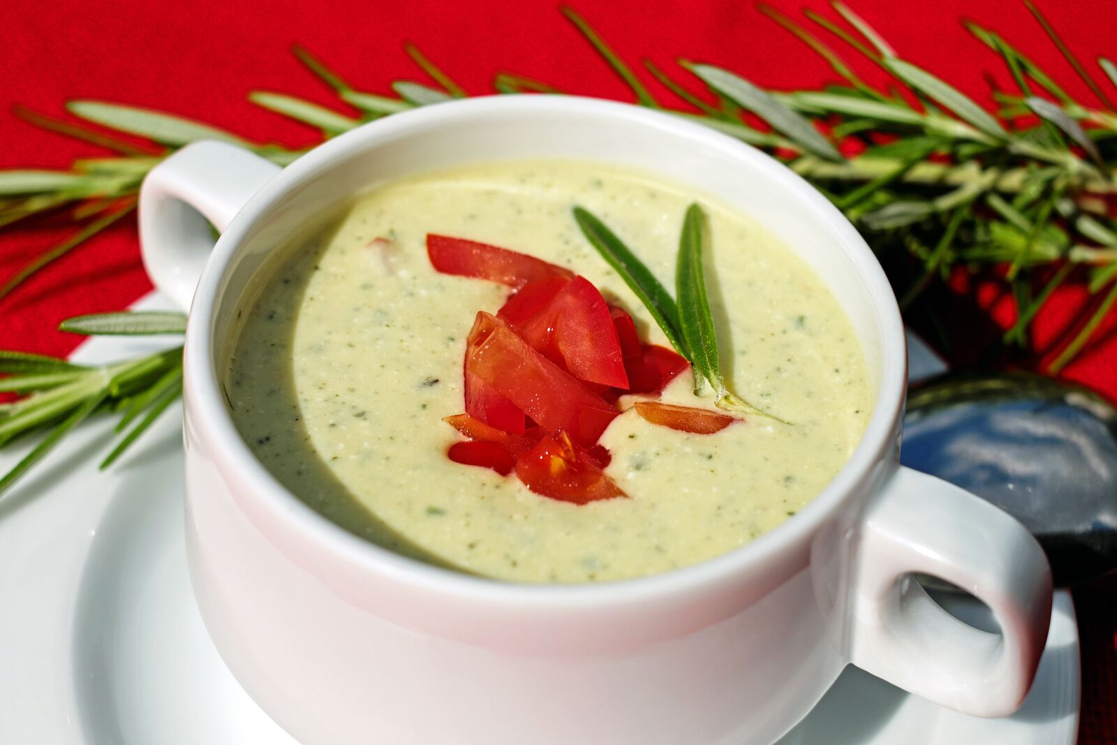 Fujifilm X-T10 + Fujifilm XF 35mm F1.4 R sample photo. Soup, cold, zucchini yogurt photography