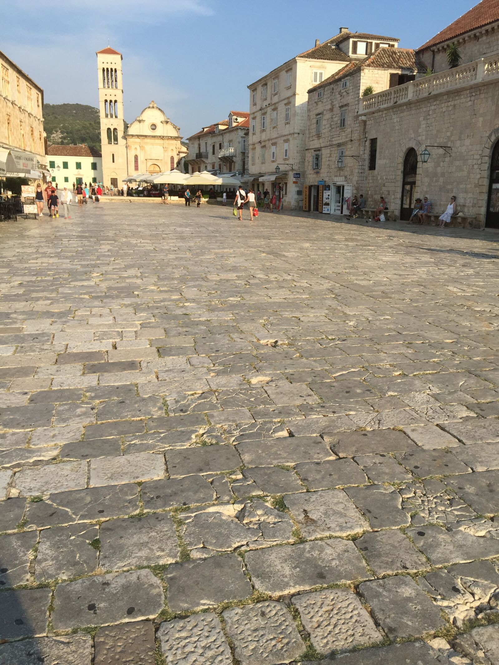 iPhone 6 Plus back camera 4.15mm f/2.2 sample photo. Cathedral, holiday, mediterranean photography