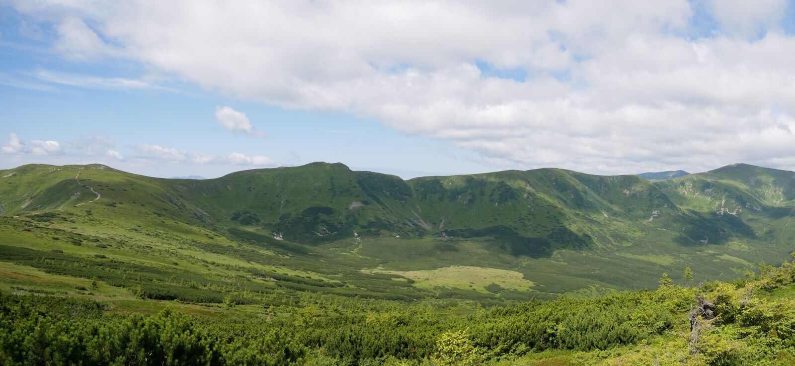 Panasonic Lumix DMC-G85 (Lumix DMC-G80) sample photo. Mountains, carpatian mountains, landscape photography