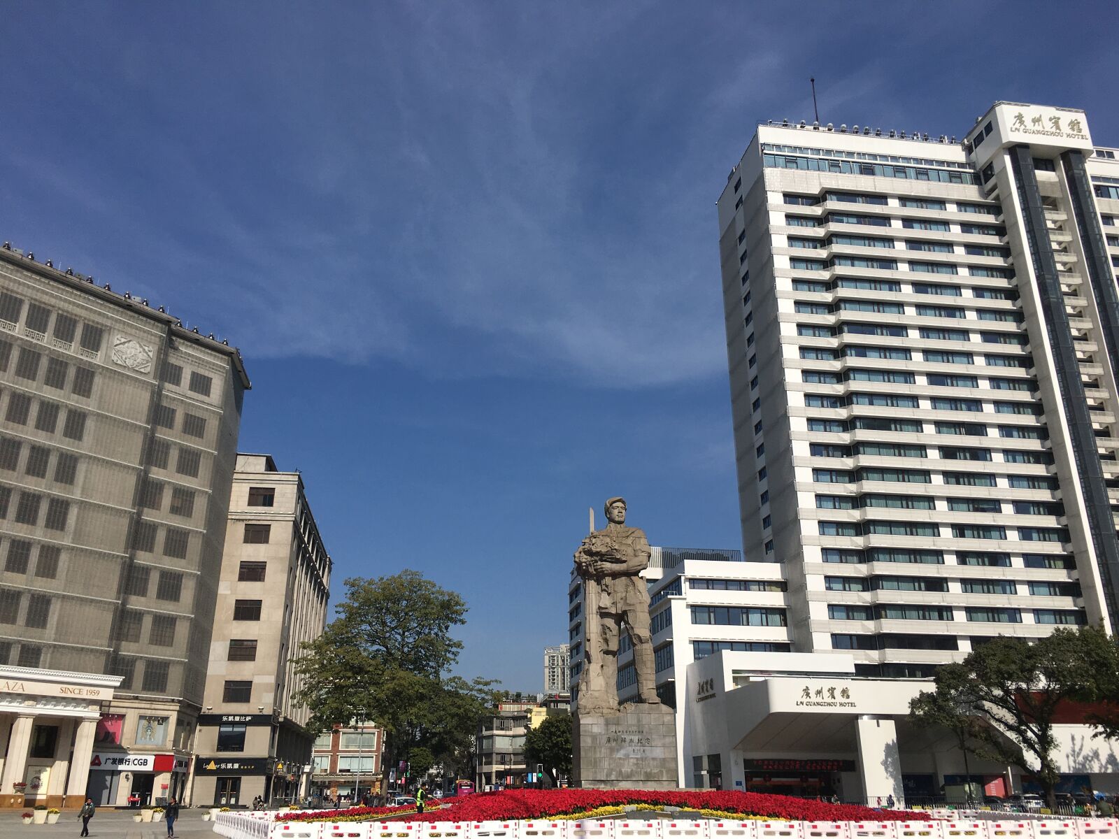 iPhone 6s Plus back camera 4.15mm f/2.2 sample photo. Haizhu square, liberation monument photography