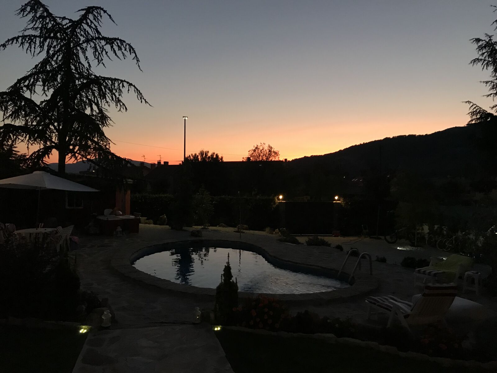 Apple iPhone 7 Plus sample photo. Sky, pool, vacation photography