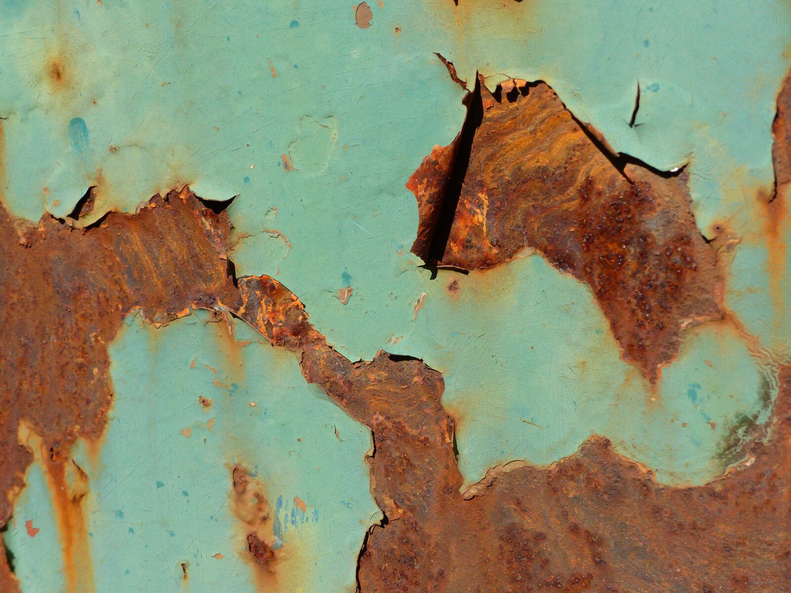 Panasonic Lumix DMC-FZ200 sample photo. Metal, rust, steel photography