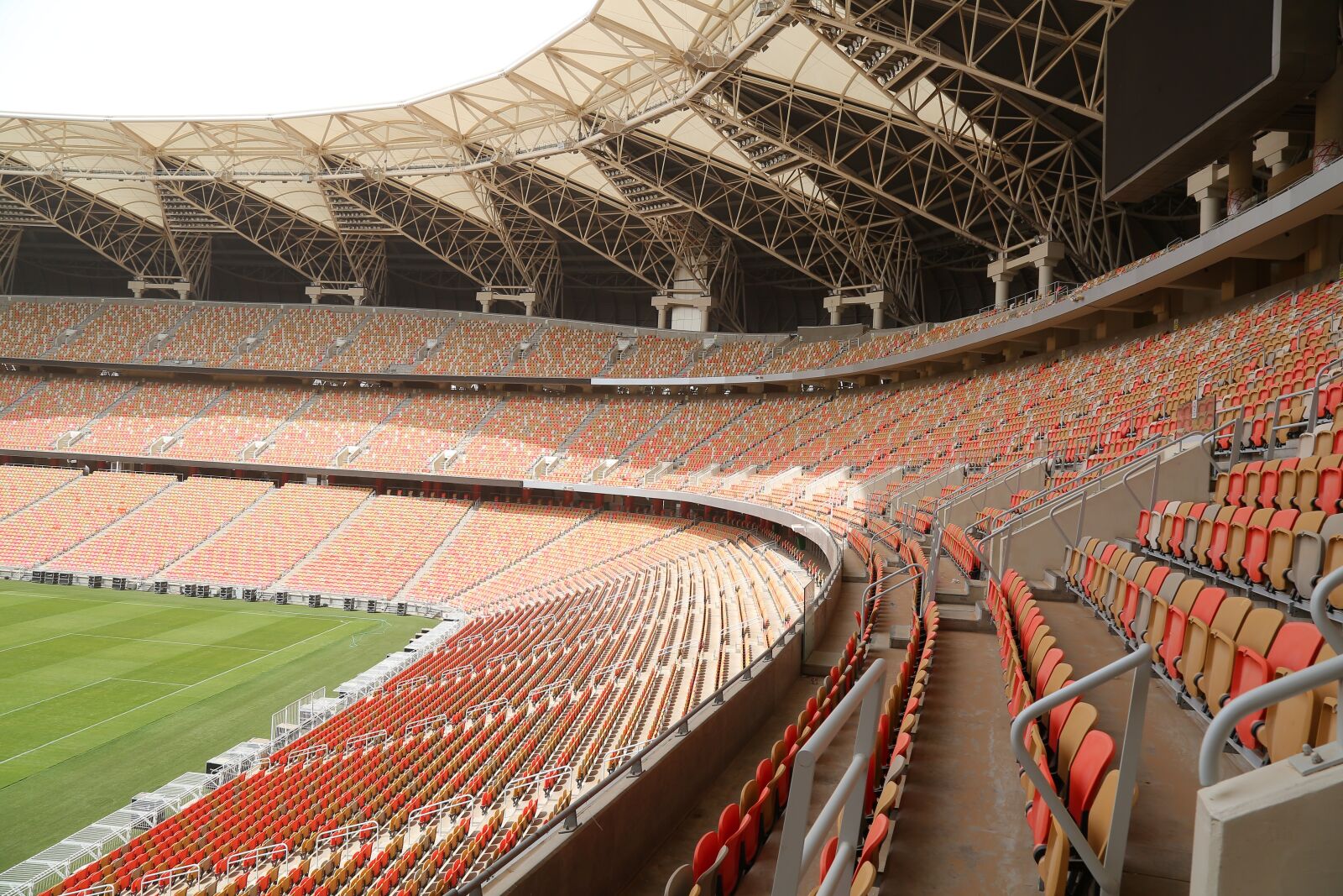 Canon EOS 5D Mark III sample photo. Rooftop, day, stadium photography