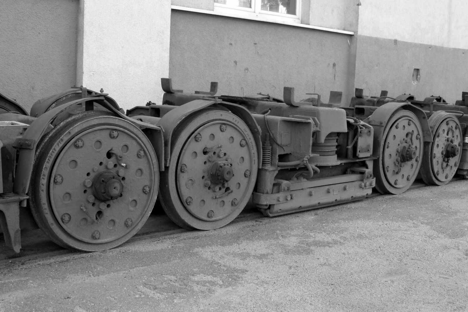Samsung WB600 / VLUU WB600 /  WB610 sample photo. Tram, old, antique photography