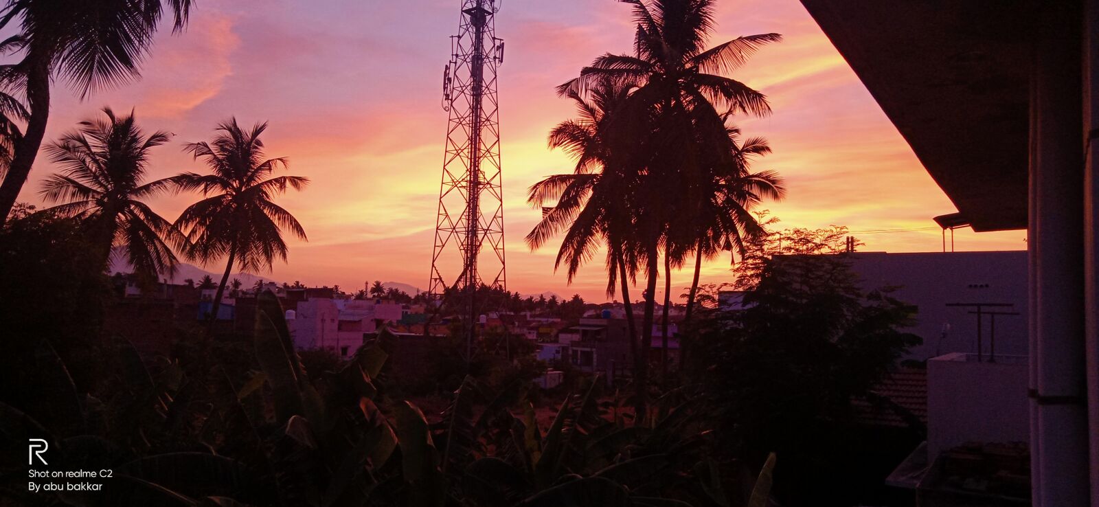 Realme C2 sample photo. Morning, red sun, sunrise photography