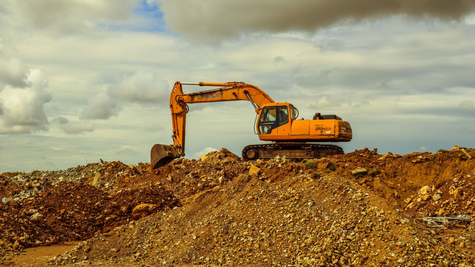 Nikon D3300 sample photo. Excavator, heavy machine, equipment photography