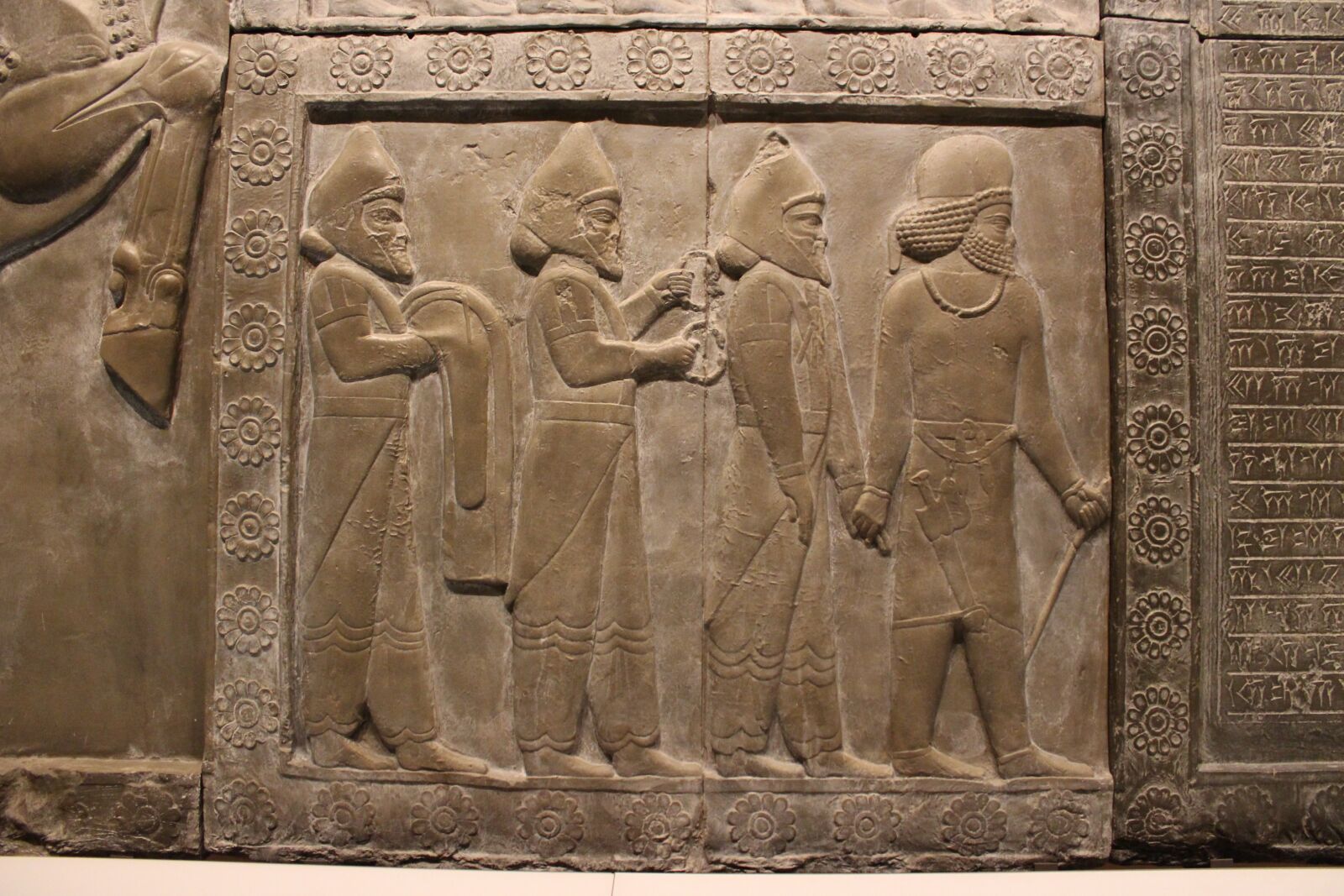 Canon EOS 100D (EOS Rebel SL1 / EOS Kiss X7) sample photo. Assyria, mesopotamia, babylon photography